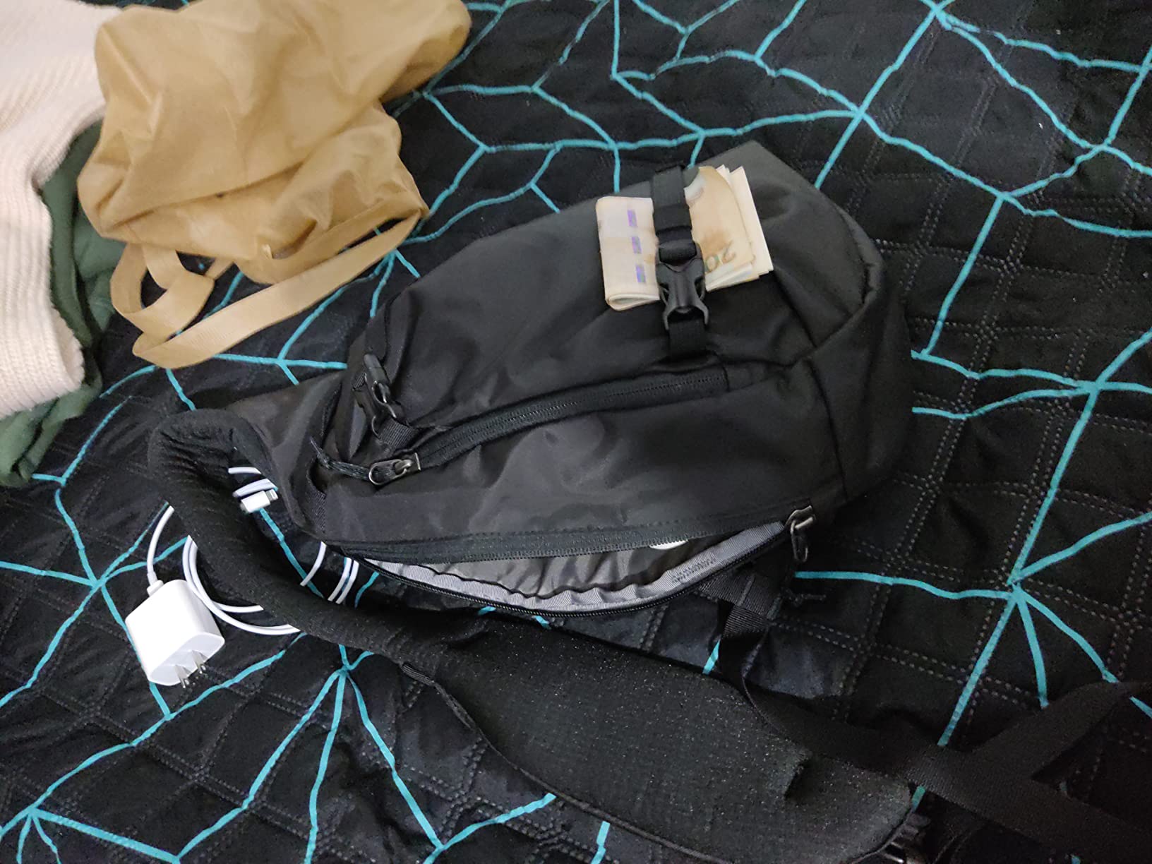 Patagonia Unisex Atom Sling 8l Backpack customer photo 1