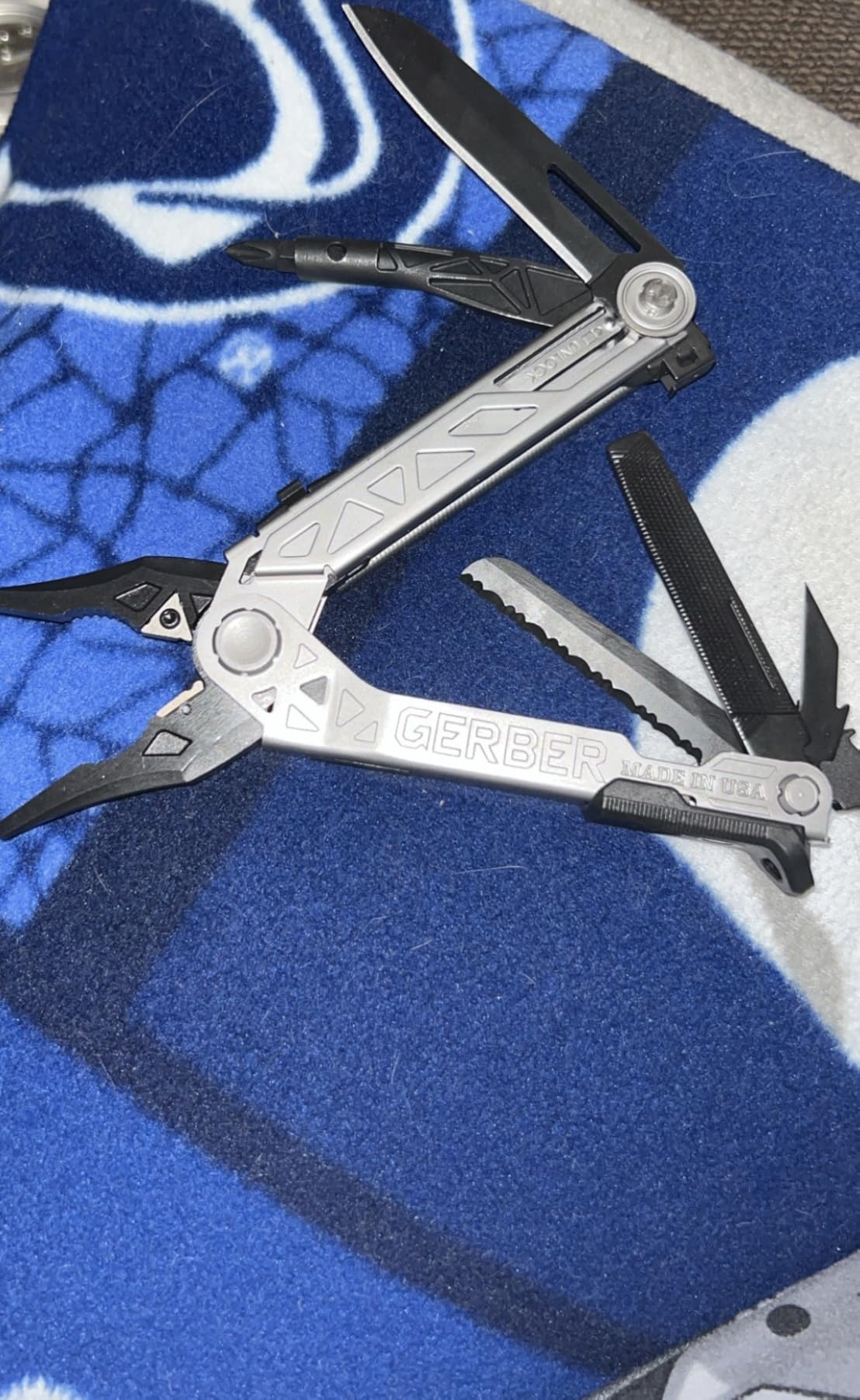 Gerber Gear Center-Drive Multitool Bit Set - 16-Piece Multitool, 12-Piece Standard Bit Set - Includes Knife, Pliers, Wire Cutters, Bottle Opener & More - Silver Tool, Made in USA - Coyote Brown Sheath customer photo 1