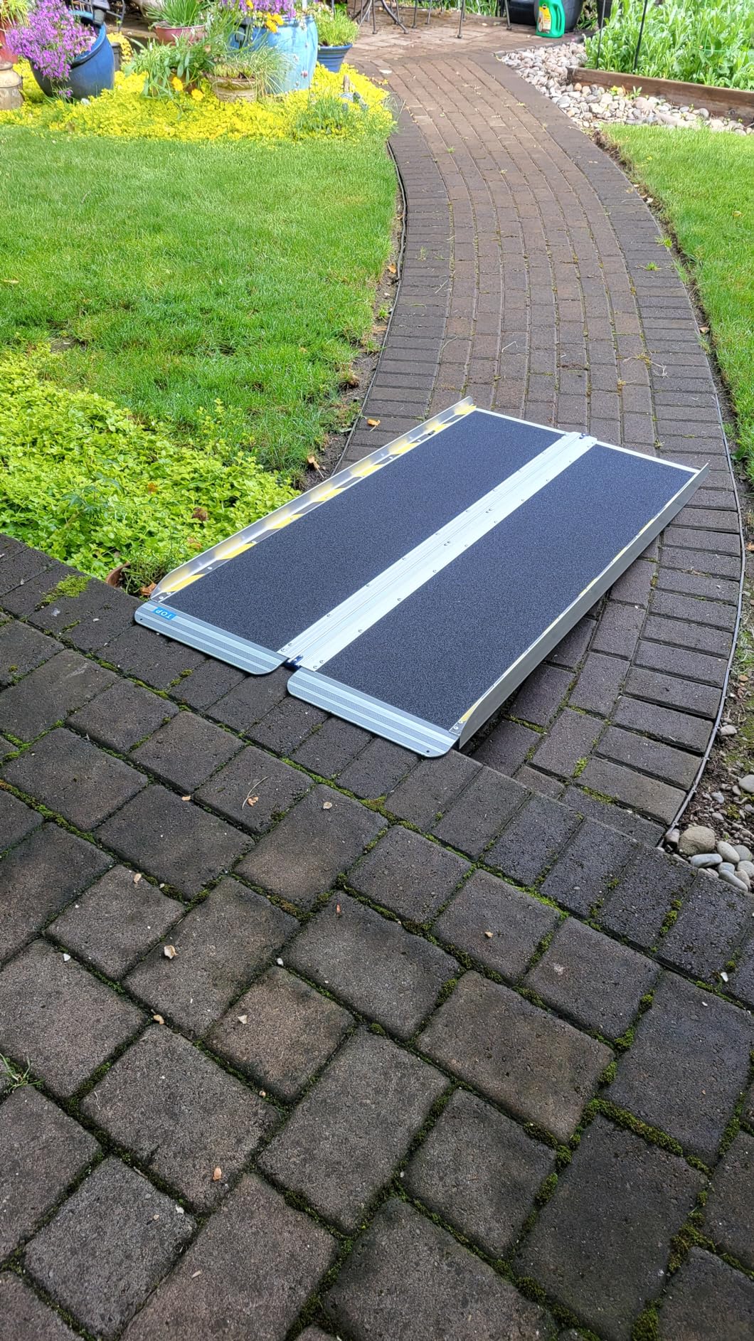Ruedamann 3 FT Portable Wheelchair Ramp, Sturdy Non-Slip Aluminum Lightweight Scooter Ramp Upgraded Hinge, Folding Wheelchair Ramps for Doorways, Ramps for Wheelchairs for Home Steps, Porch, Scooters customer photo 2