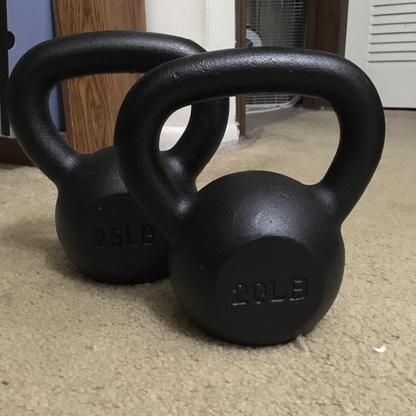 Powder Coated Solid Cast Iron Kettlebell Weights Set 5lb to 45lb Various Combination customer photo 1