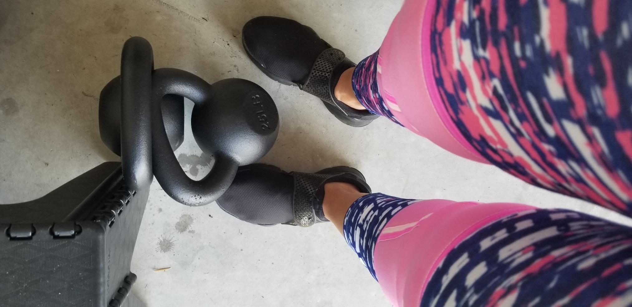 Powder Coated Solid Cast Iron Kettlebell Weights Set 5lb to 45lb Various Combination customer photo 2