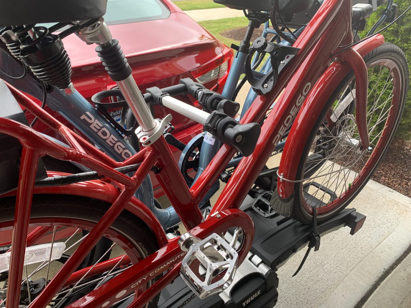 Thule EasyFold XT 2 Hitch Bike Rack - E-Bike Compatible - Fits 2