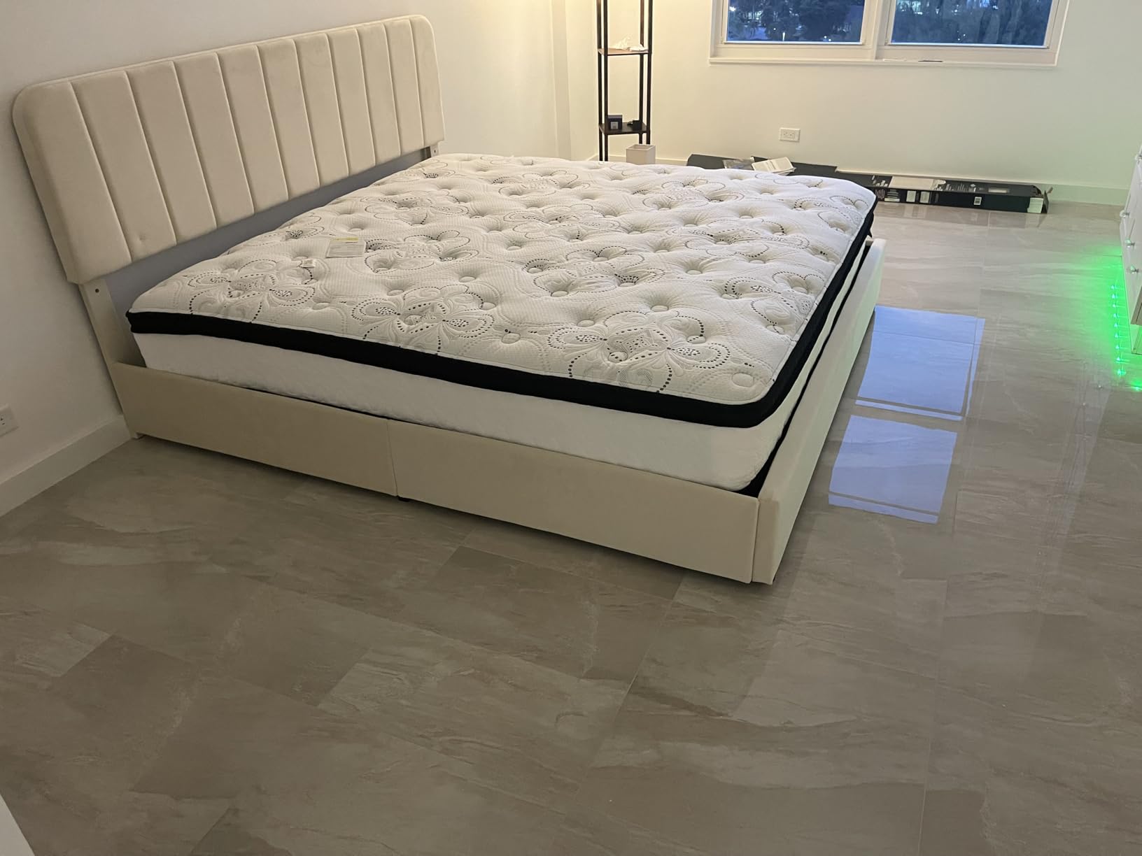 Queen Size Chime 10 Inch Medium Firm Hybrid Mattress with Cooling Gel Memory Foam for Pressure Relief, Fiberglass-Free, Mattress In A Box customer photo 1