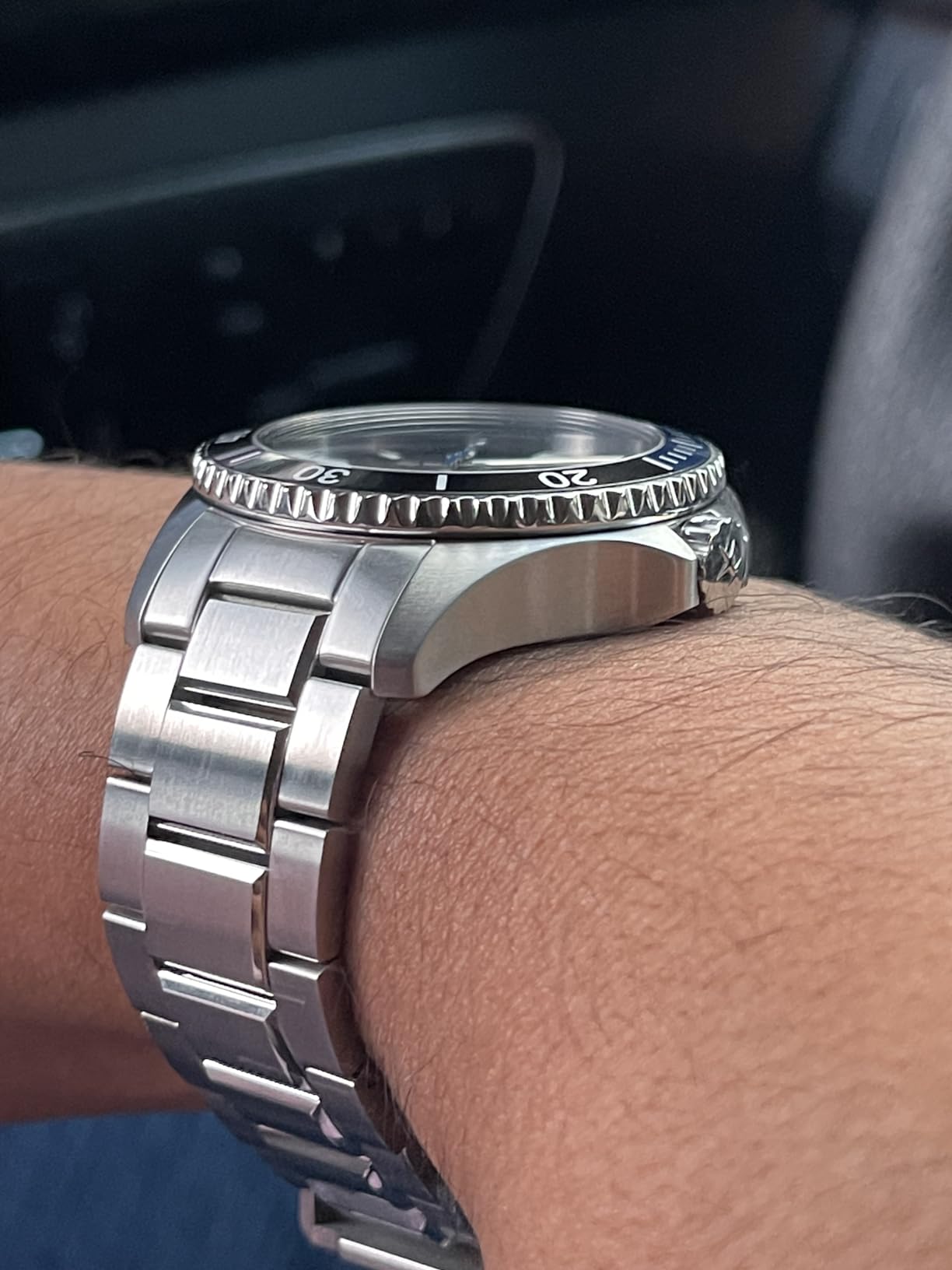 Hamilton Khaki Navy Automatic Men's Watch, 40mm Stainless Steel Case, Swiss Made, Black Dial Analog Wrist Watch for Men, 100m Waterproof, Sapphire Crystal, 3-Hand Movement, Stainless Steel Strap customer photo 1