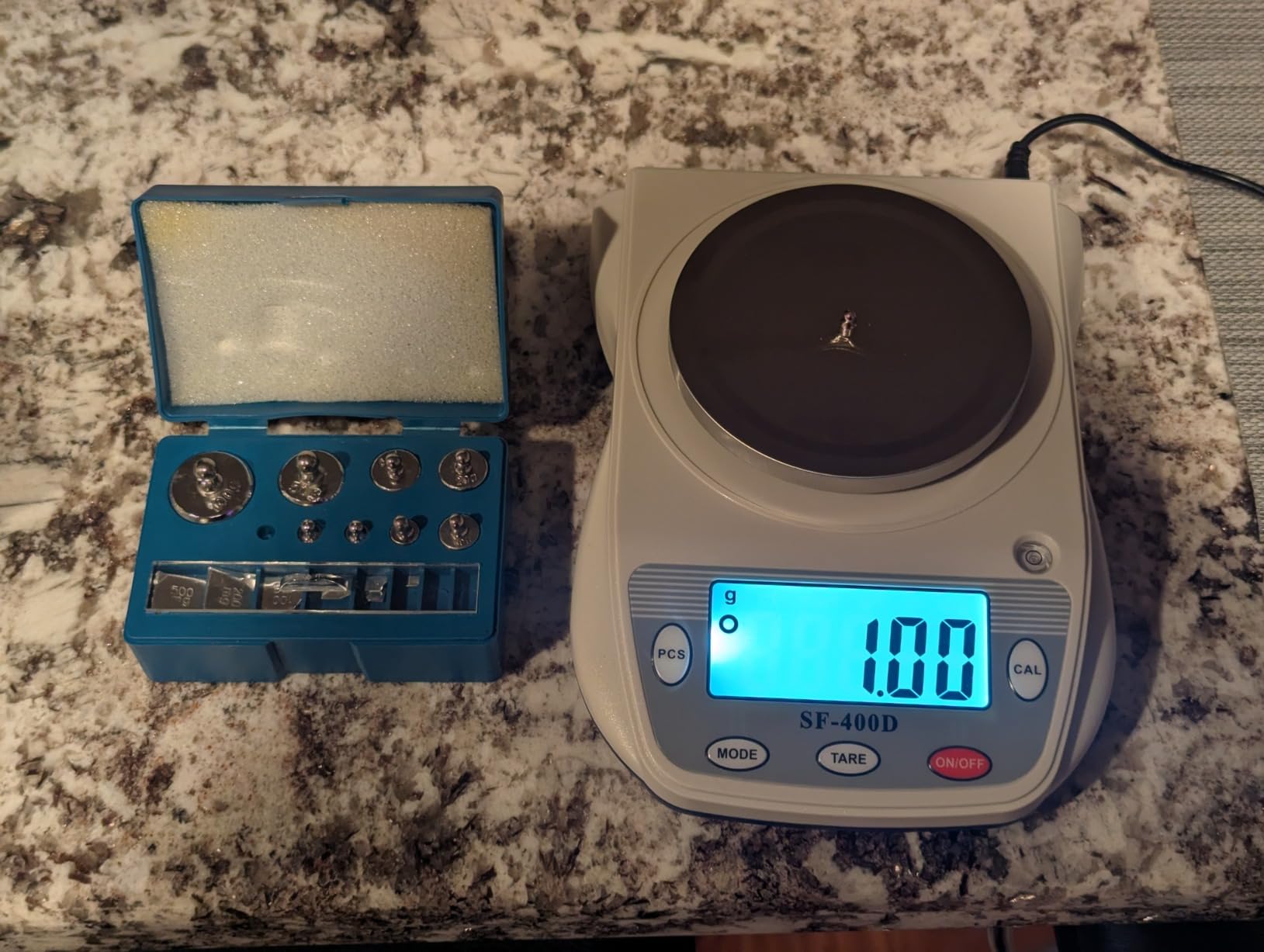 Eosphorus Science Digital Scale Electronic Lab Balance Precision 0.01g Accuracy Laboratory Scientific Weighing Device for Education Chemistry and Jewelry - Carats, Ounces and Grams customer photo 1