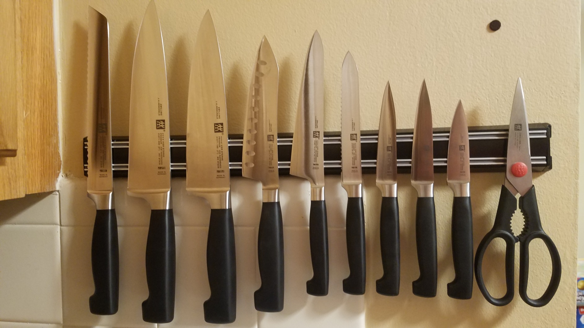 ZWILLING Four Star 12-pc Knife Block Set customer photo 1