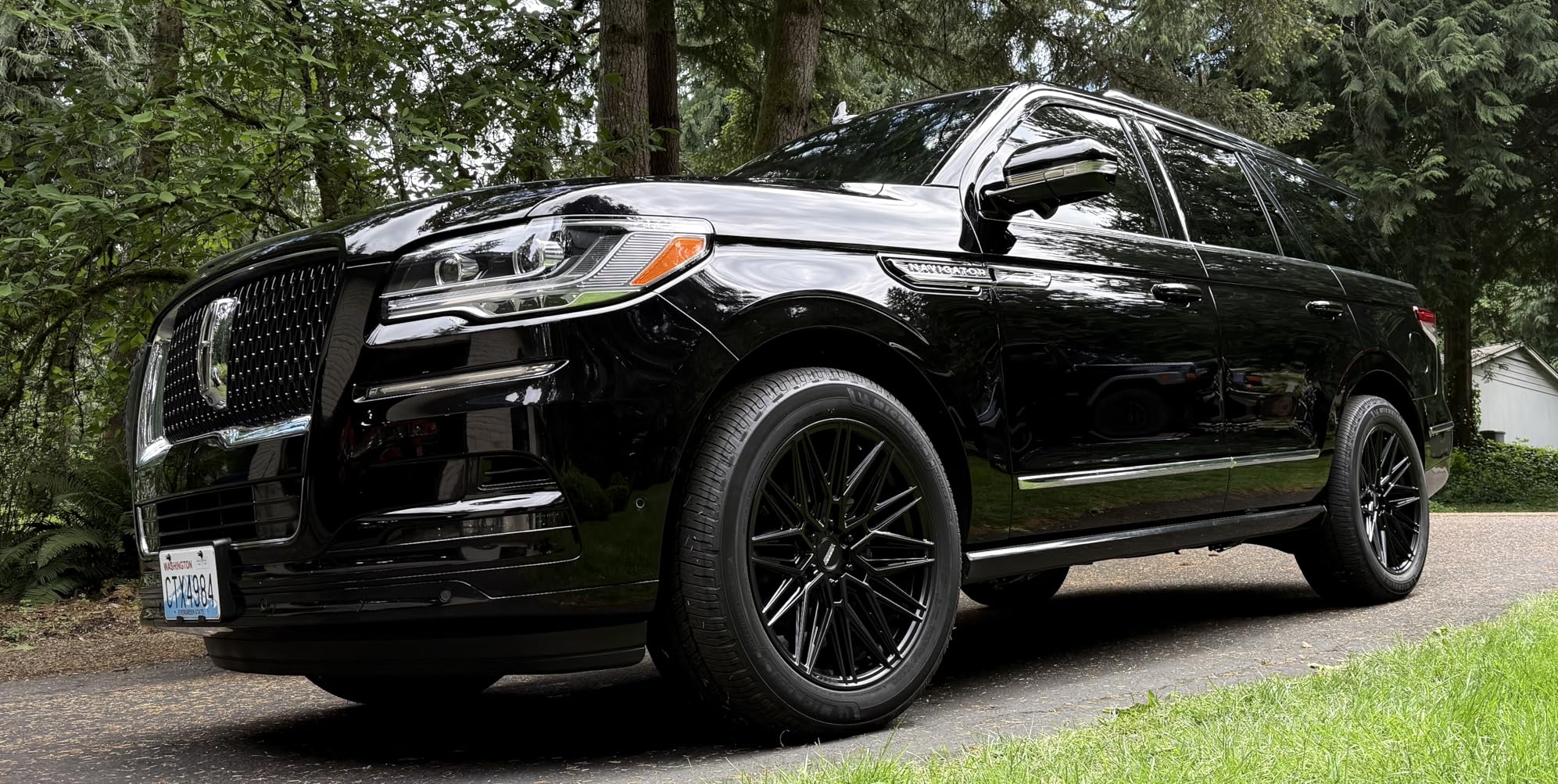 Nano Bond Ceramic Coating for Cars - 80% SiO2 Formula, Hydrophobic Paint Protection, UV & Corrosion Resistant for Glass, Wheels & Plastic, Easy Application, Car Detailing Kit, 30ml customer photo 1