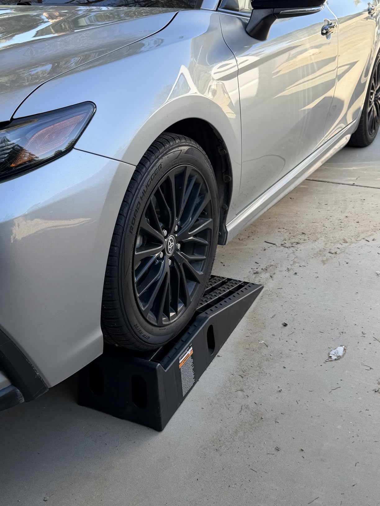 Ironton High-Impact Poly Car Ramps 12000 Lb GVW Set of 2, 6000 Lb Each, 35.5 in. L x 12 in. W x 8.5 in. H, Non-Skid Tread and Rubber Feet, for Cars, SUVs, Trucks and Vans customer photo 1