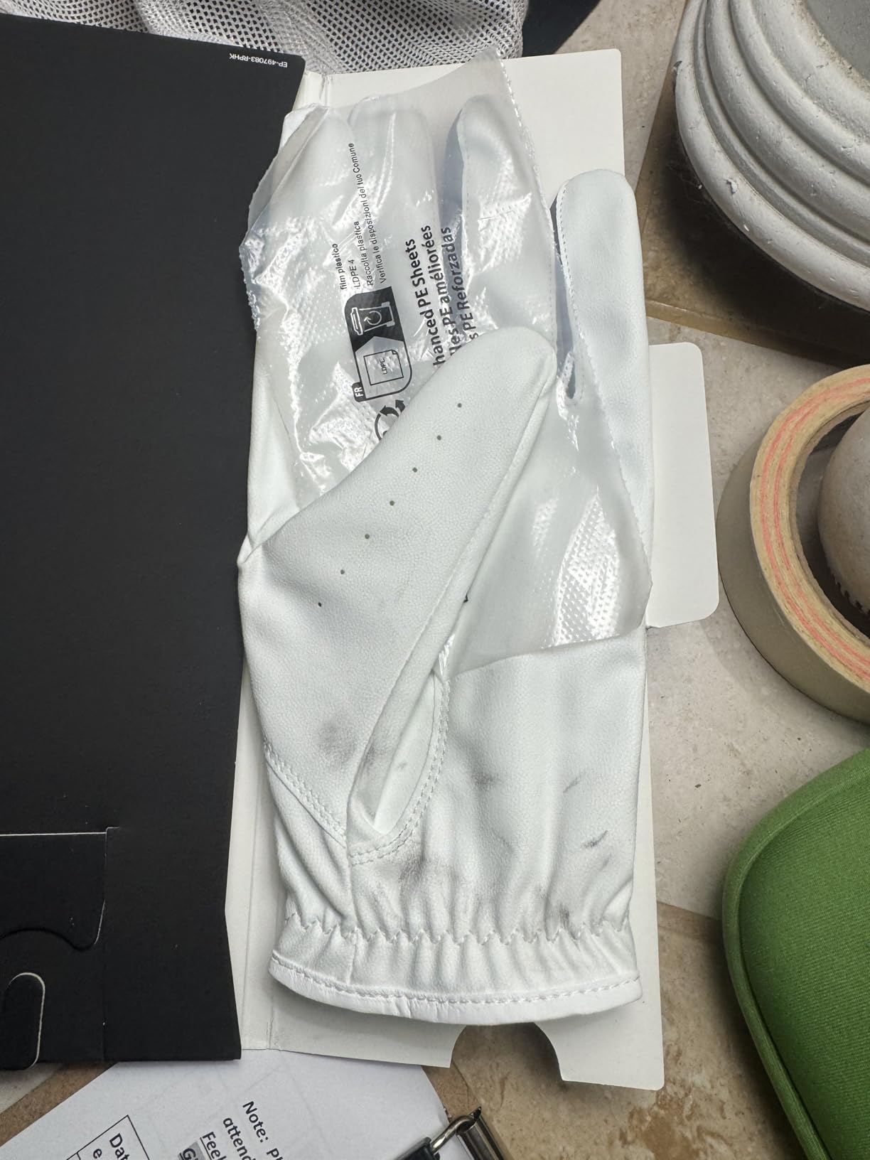 Under Armour Mens Medal Golf Gloves customer photo 2