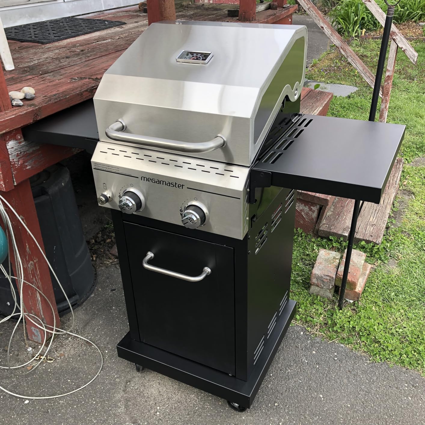 Deluxe 2-Burner Gas Grill with Foldable Side Tables, 418 SQ In Cooking Space, 28000 BTUs, Stainless Steel Lid, Propane BBQ Grill for Outdoor Cooking, Patios, Backyards and More - 720-0864MA customer photo 2