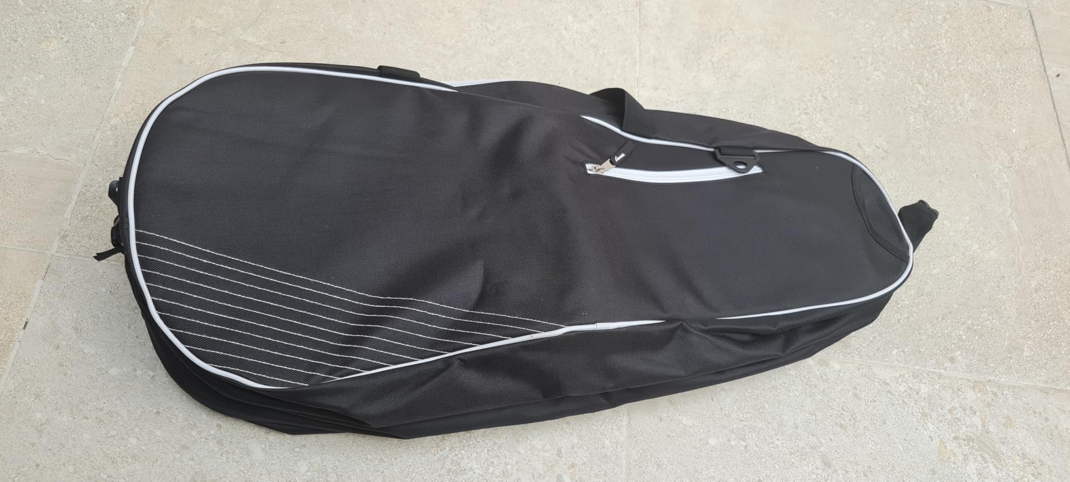 Athletico 6 Racquet Tennis Bag | Padded to Protect Rackets & Lightweight | Professional or Beginner Tennis Players | Unisex Design for Men, Women, Youth and Adults (Black) customer photo 1