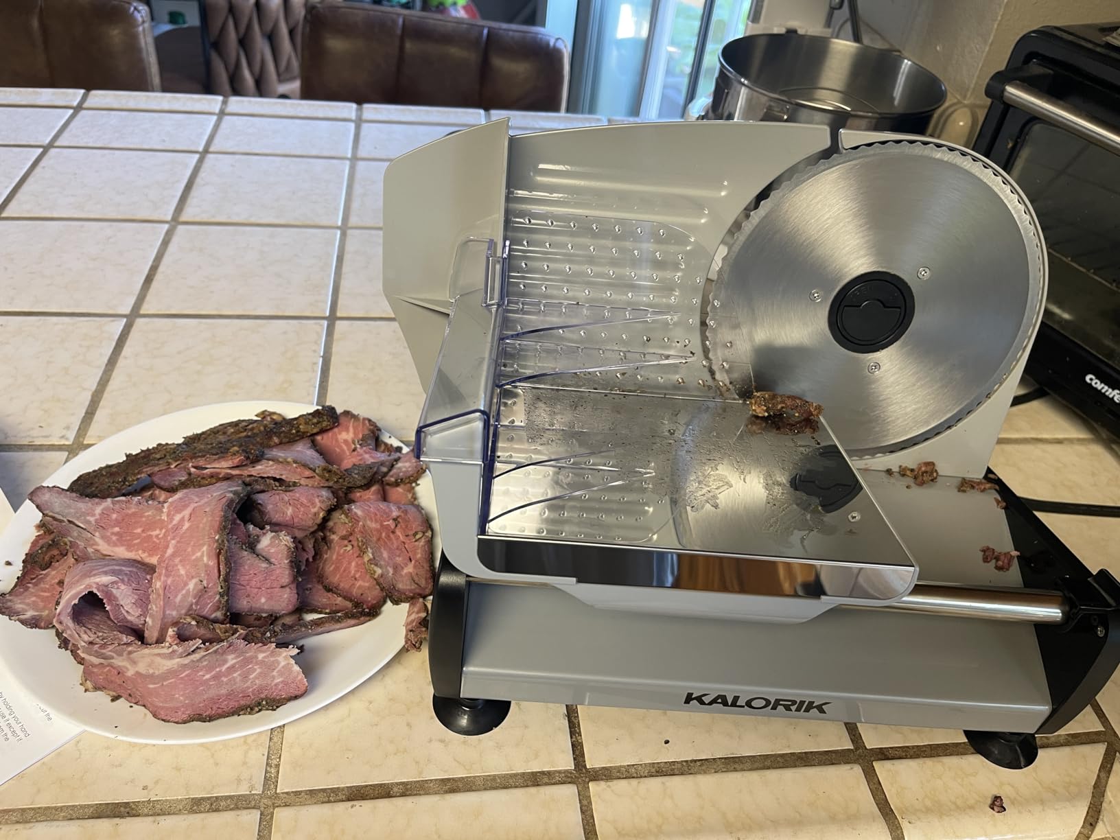 Kalorik Professional Electric Food and Meat Slicer Features Adjustable Thickness Control & Safety Pusher with Thumb Guard, Easy Clean Removable 7.5-Inch Blade, 200-Watts, Silver customer photo 1