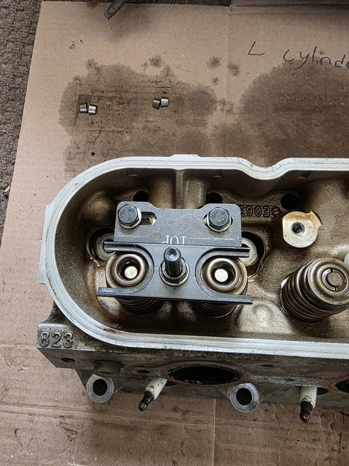 67605 Valve Spring Compressor Tool Compatible with 4.8 5.3 5.7 6.0 6.2 LS1 LS2 LS3 LS6 Chevy LSX Camaro, Corvette, Trans am, GTO, G8, CTS V, GM Trucks customer photo 2