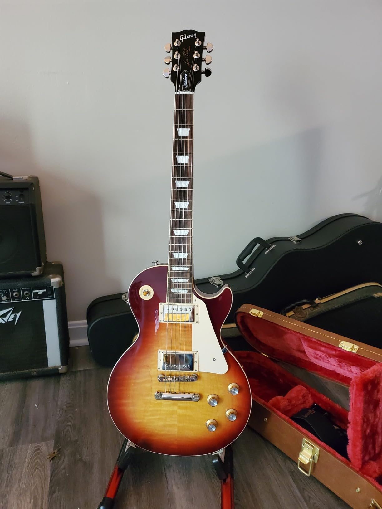 Gibson Les Paul Standard '60s Electric Guitar - Bourbon Burst customer photo 2