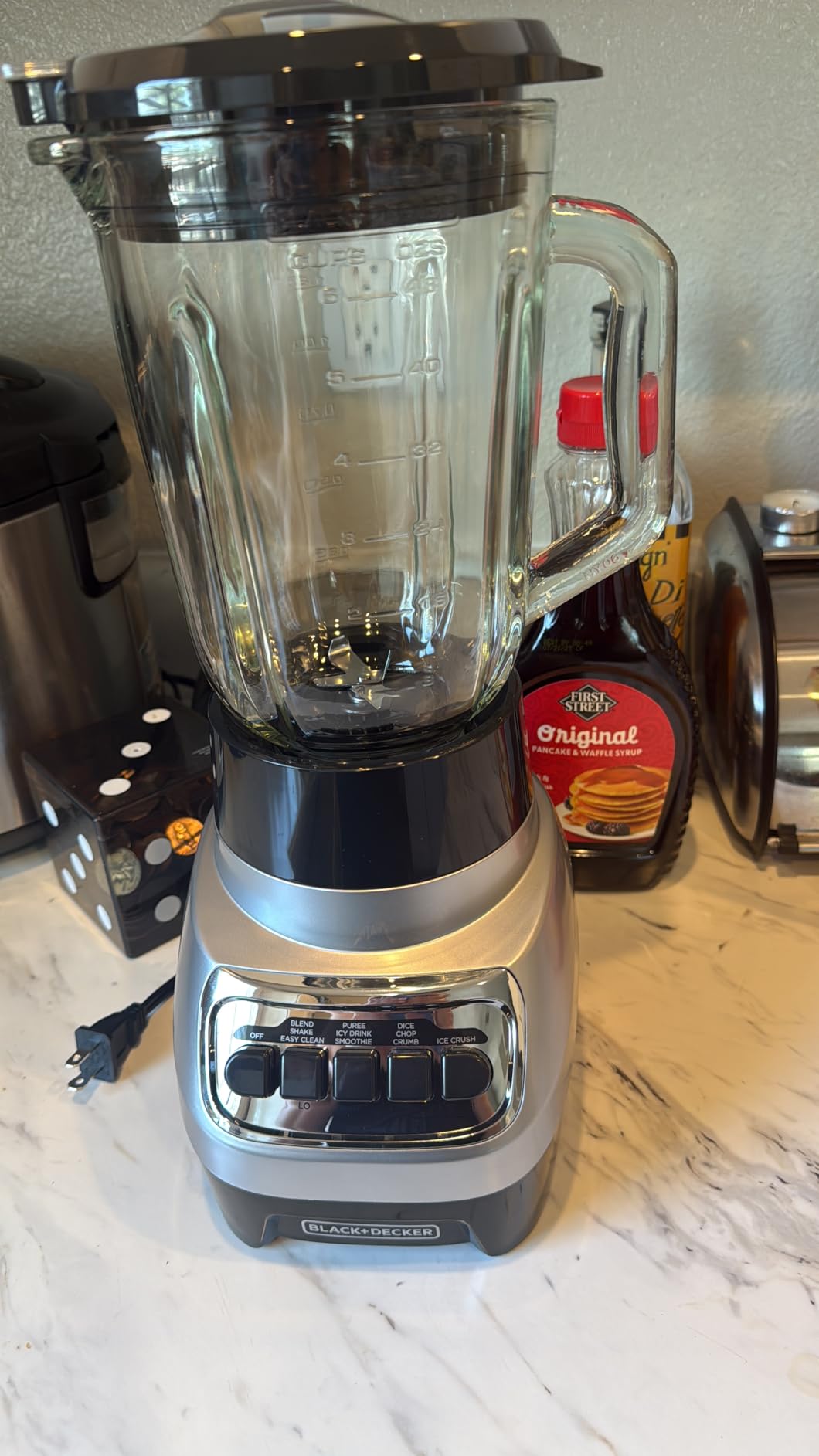 BLACK+DECKER PowerCrush Multi-Function Blender with 6-Cup Glass Jar, 4 Speed Settings, Silver customer photo 1
