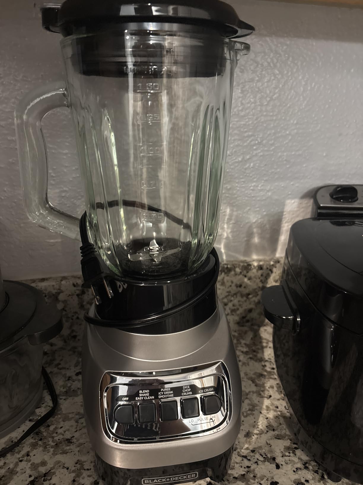 BLACK+DECKER PowerCrush Multi-Function Blender with 6-Cup Glass Jar, 4 Speed Settings, Silver customer photo 2