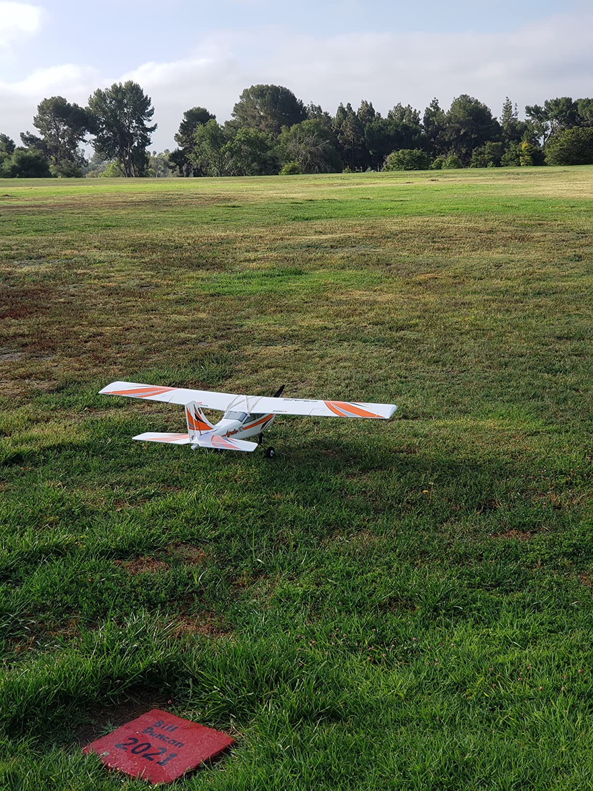 E-flite RC Airplane Apprentice STS 1.5m BNF Basic Transmitter Battery and Charger not Included Smart Trainer with Safe EFL3750 customer photo 1
