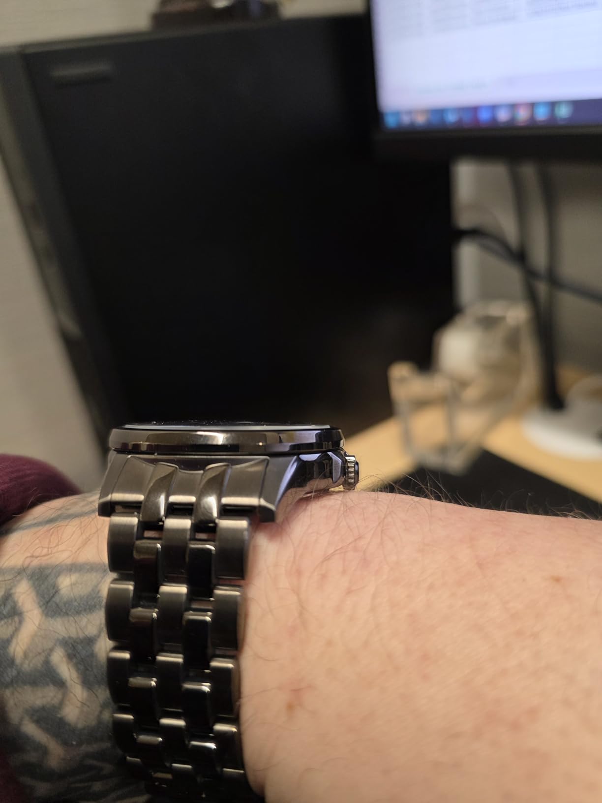 Men's Classic Calendrier Eco-Drive Watch, Moonphase Indicator, Month, Day and Date customer photo 2