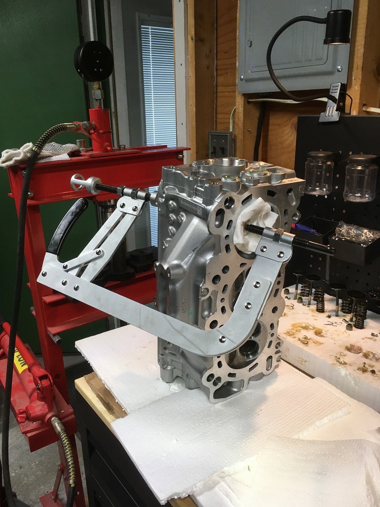 ARES 15017 Valve Spring Compressor customer photo 1