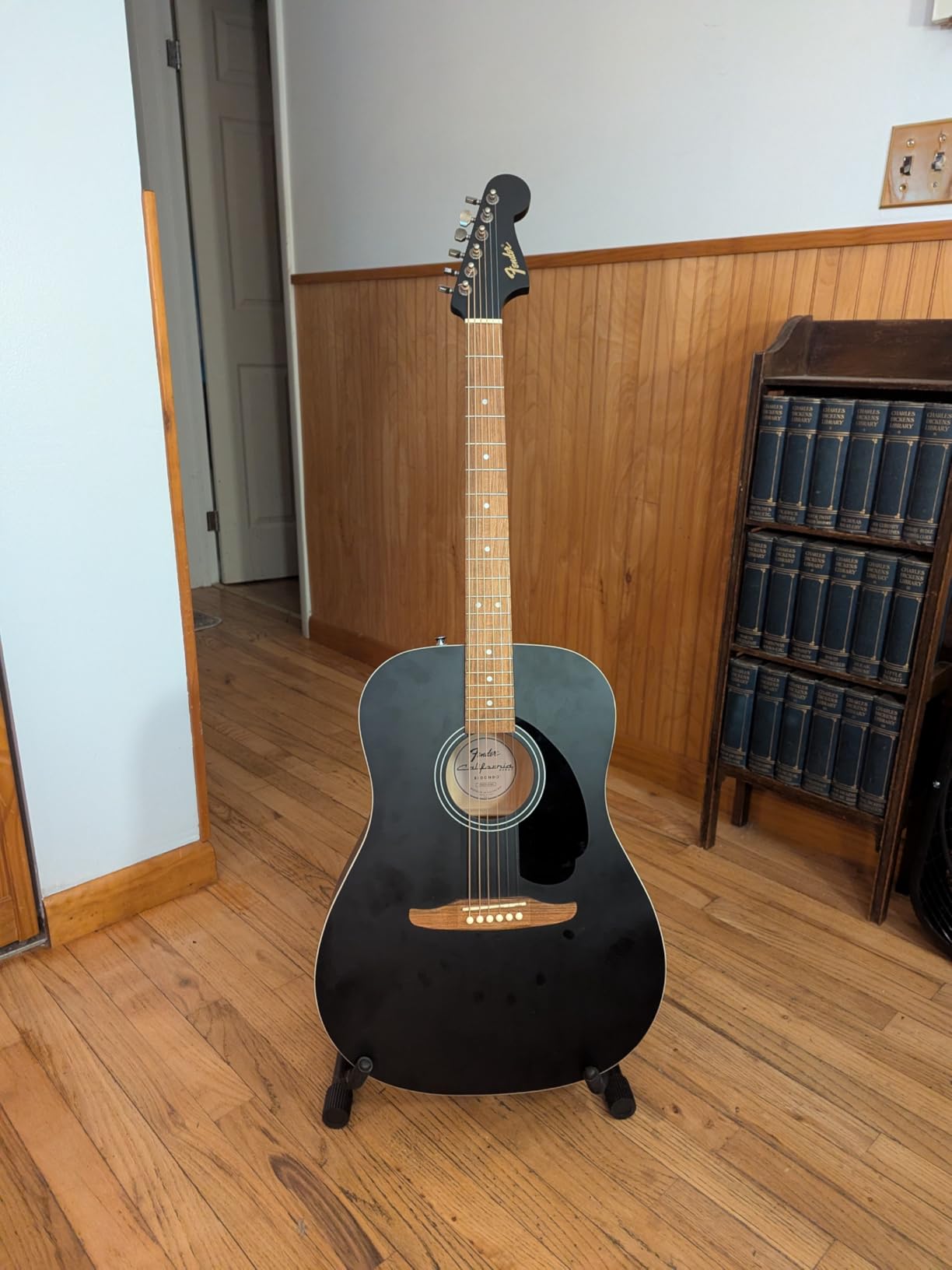 Fender California Debut Redondo Series Acoustic Guitar, Beginner Guitar, 2-Year Warranty, Natural customer photo 1