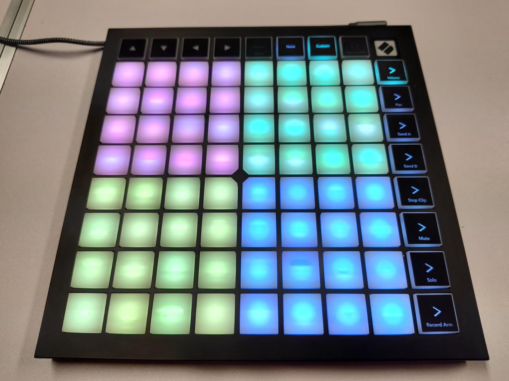 Novation Launchpad Pro MK3, MIDI 64-Grid Controller and Sequencer for Ableton Live, Logic Pro and Hardware, 64 Sensitive RGB Pads, Dynamic Note Playing, Chord and Scale Modes customer photo 2