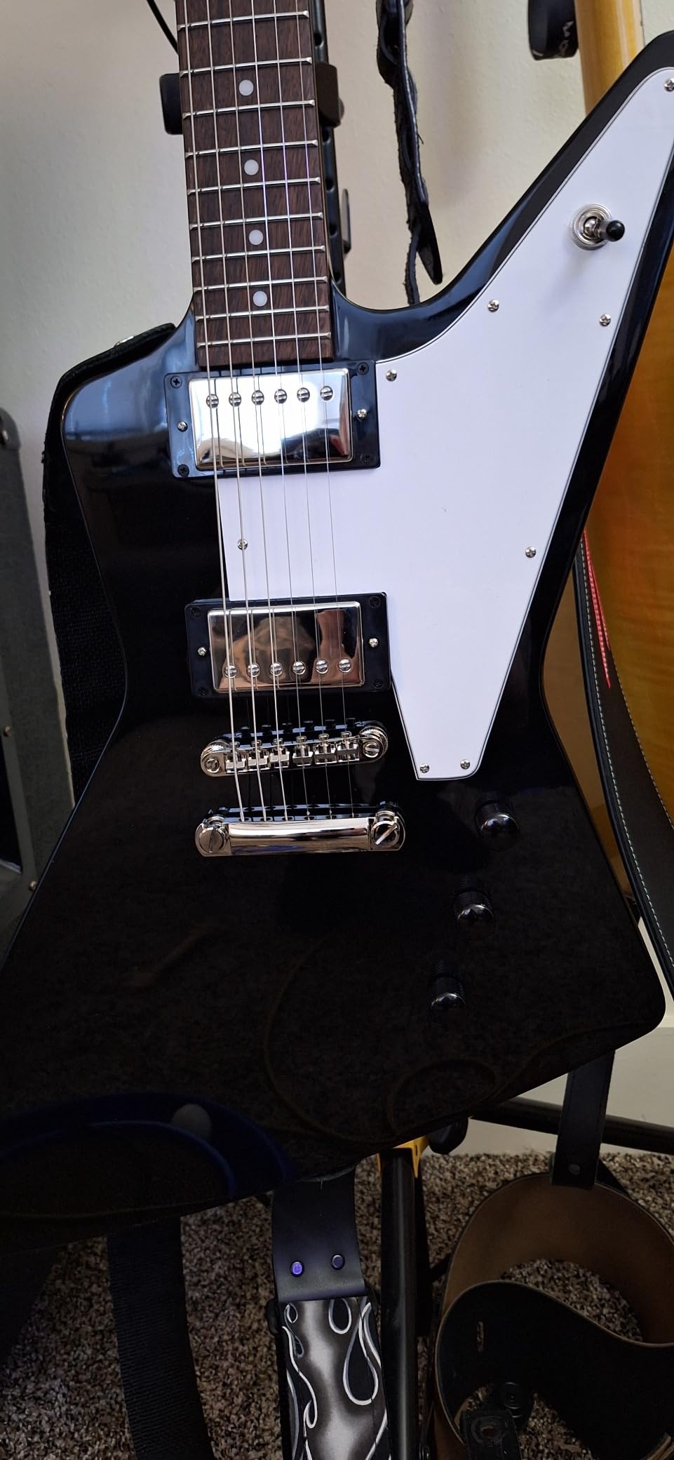 Epiphone Explorer, Ebony customer photo 2