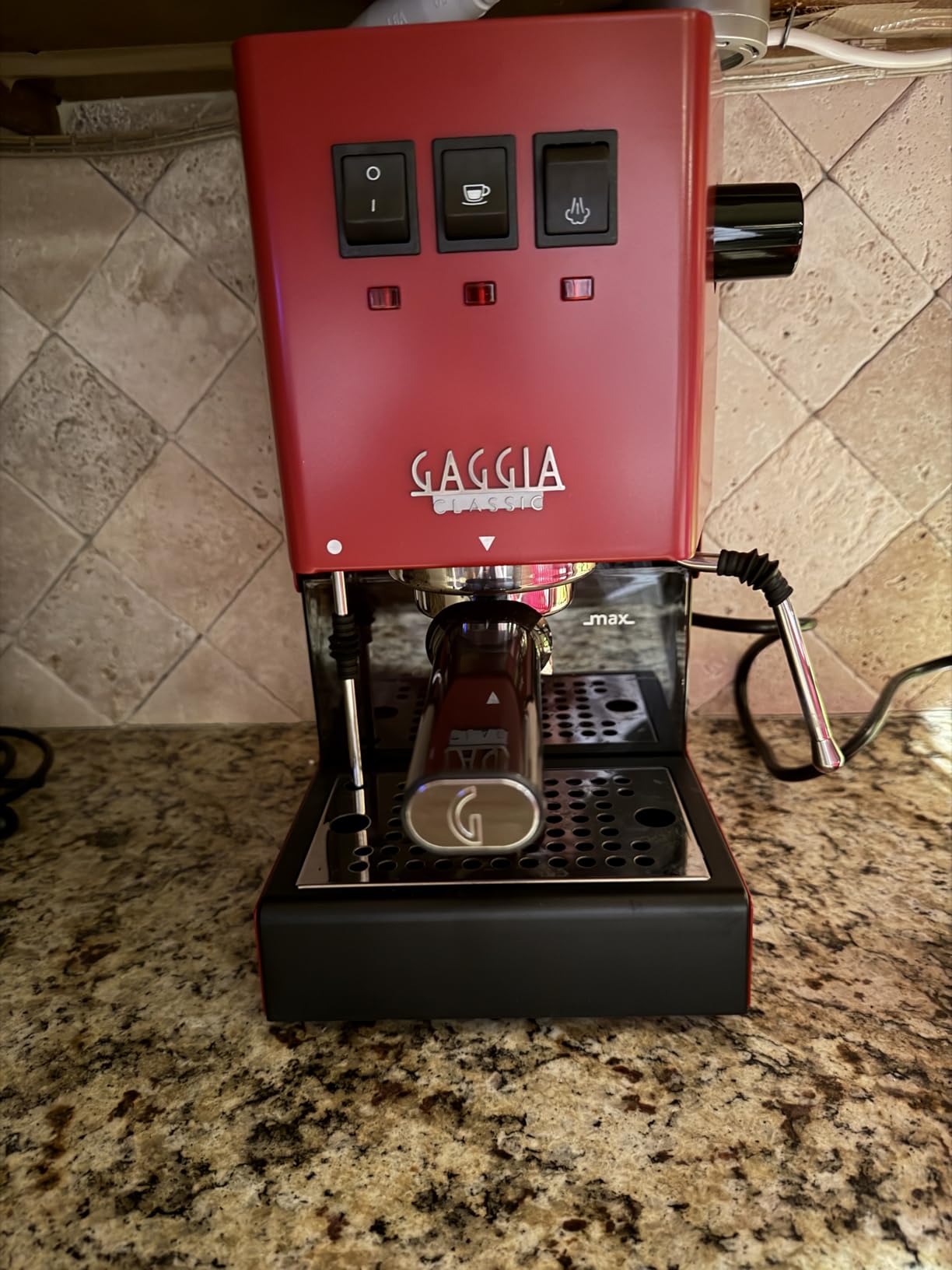 Gaggia RI9380/47 Classic Pro Espresso Machine, 1.3 liters, Cherry Red customer photo 1