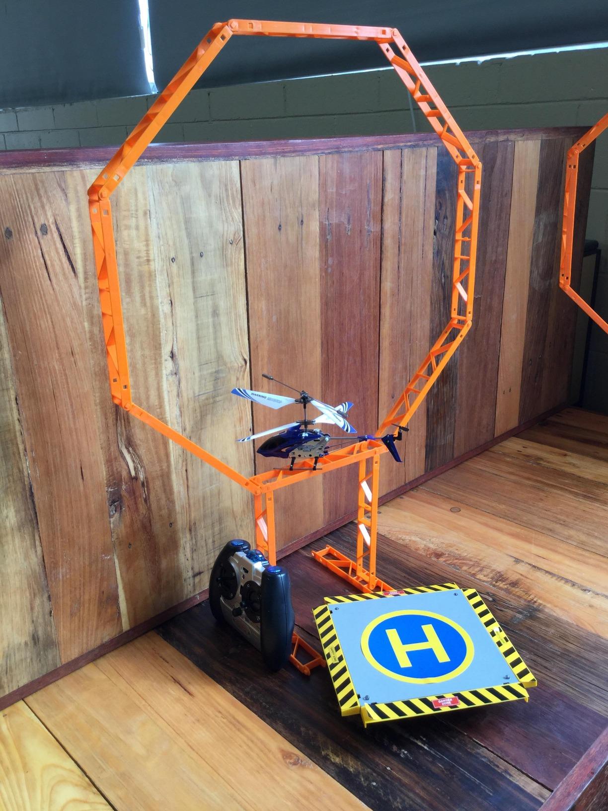 Cheerwing S107/S107G Phantom 3CH 3.5 Channel Mini RC Helicopter with Gyro Crimson customer photo 2