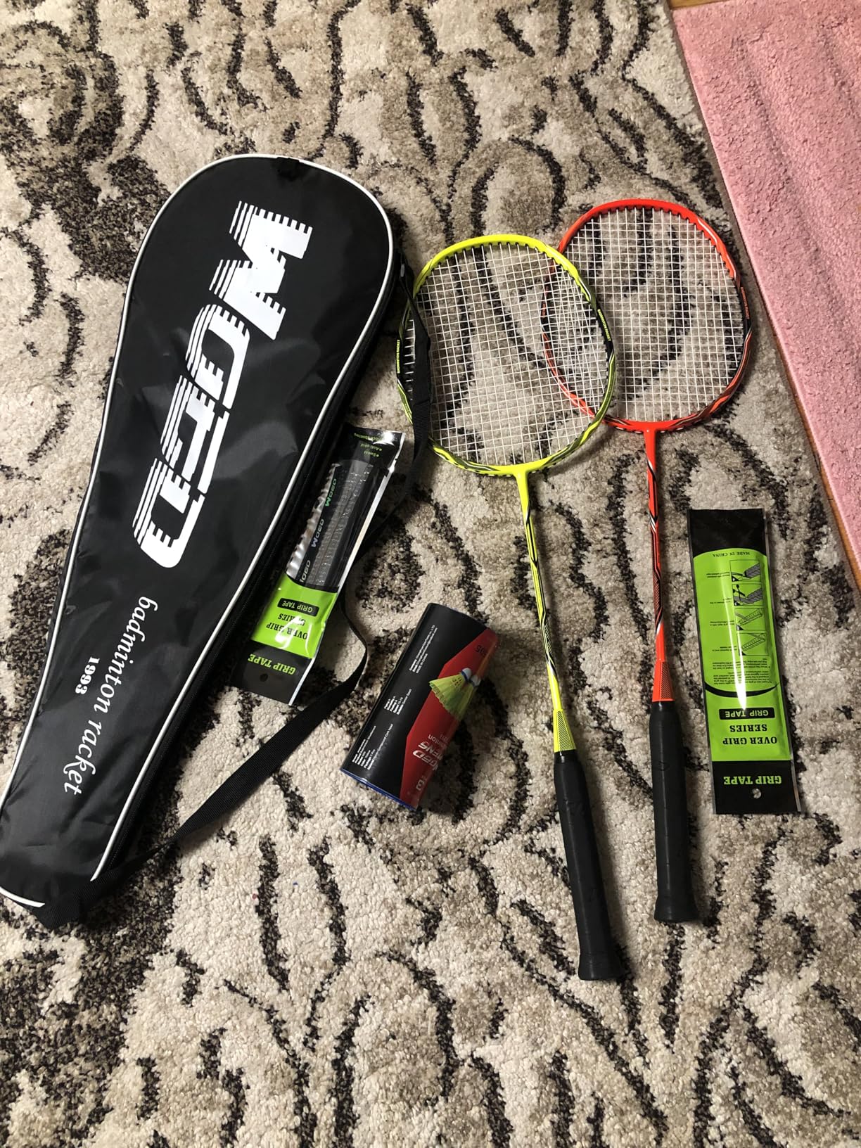 Professional Carbon Fiber Badminton Rackets Badminton Racquet for Backyards Gym customer photo 1