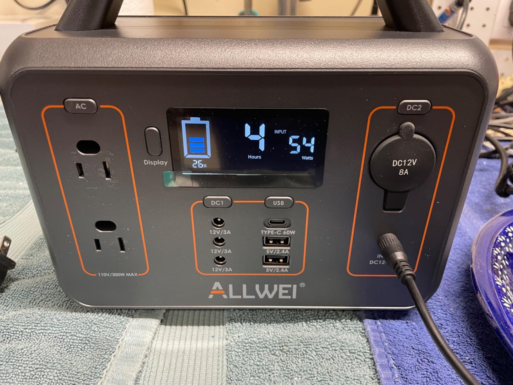 ALLWEI Portable Power Station 300W, 256Wh Solar Generator with 110V Pure Sine Wave AC Outlet, 6 Output Ports, Backup LiFePO4 Battery Generator customer photo 1