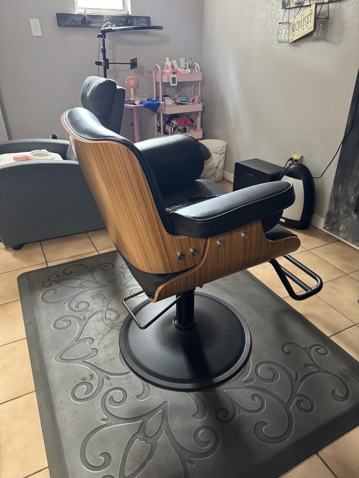 Buy-Rite Keaton Professional Salon Styling Chair, Black Vinyl, Durable Wood Frame, Tufted Design, Hydraulic Pump, Inclined Backrest, Padded Arms, NIN-6635 customer photo 1