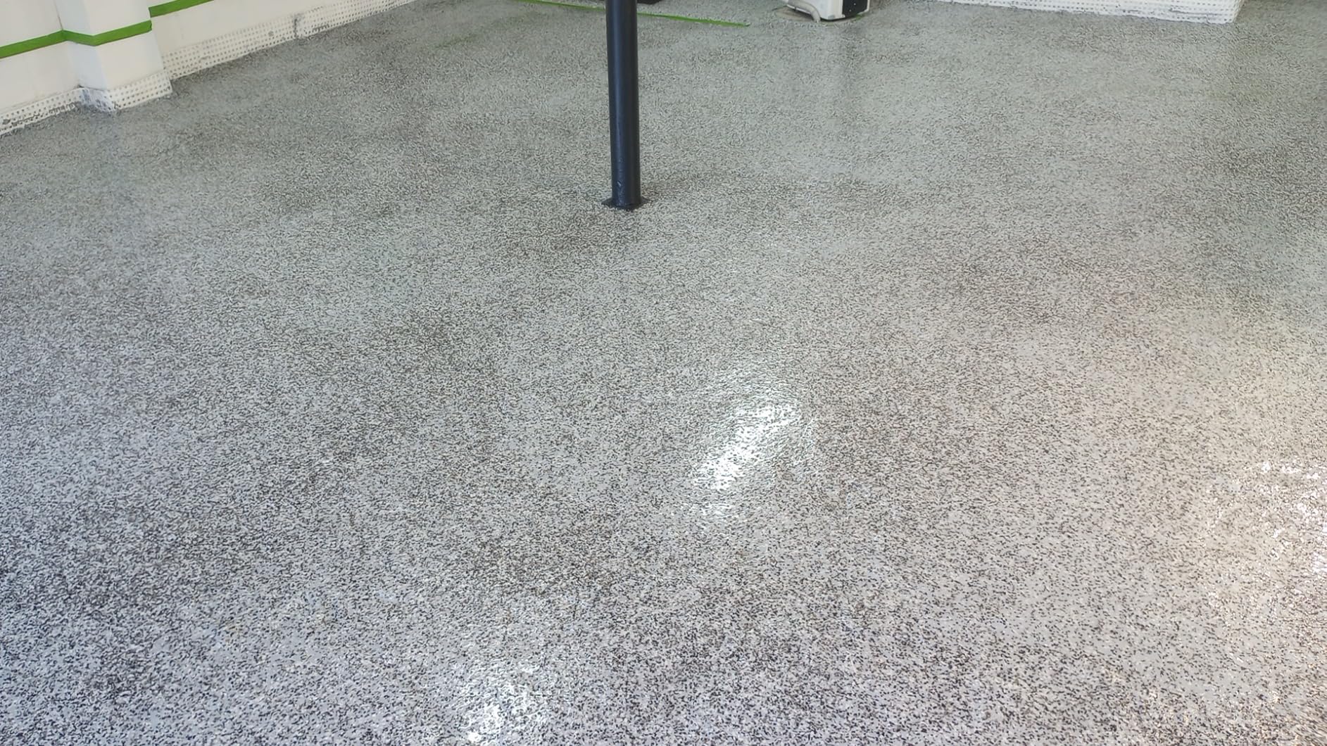 Everflow MPC Clear Epoxy Resin Floor Coating Kit, 3 Gallon | Garage floor epoxy kit. 100% solids, self-leveling epoxy resin coating for garages and commercial concrete floors. customer photo 2