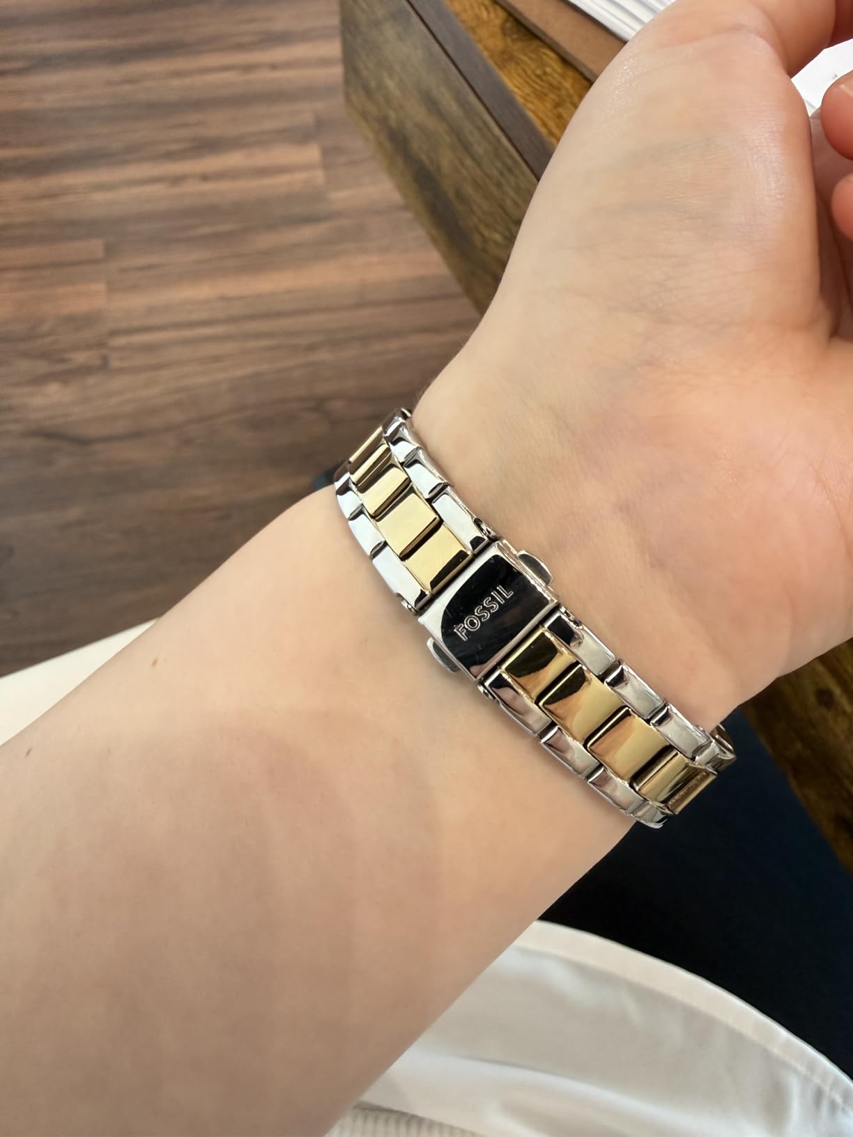 Fossil Women's Scarlette Quartz Stainless Steel Three-Hand Watch customer photo 1