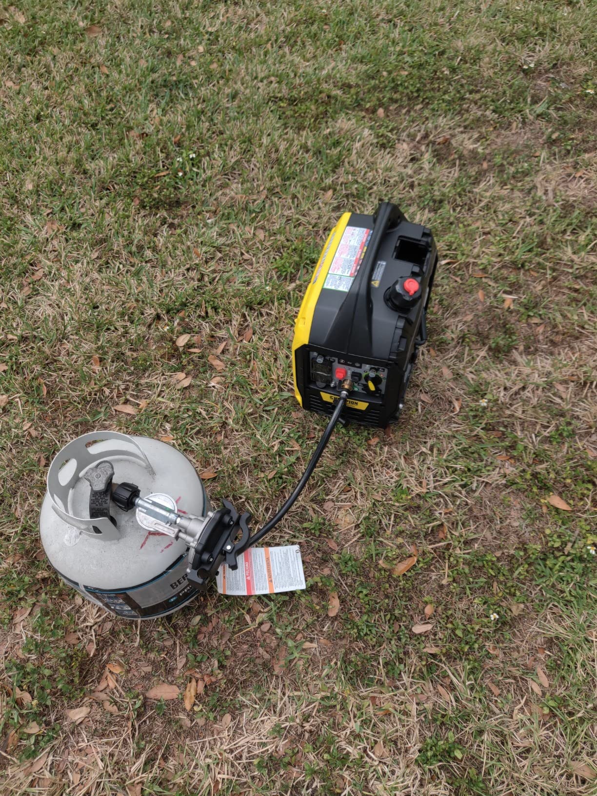 Champion Power Equipment 2500-Watt Ultralight Portable Dual Fuel Inverter Generator customer photo 2