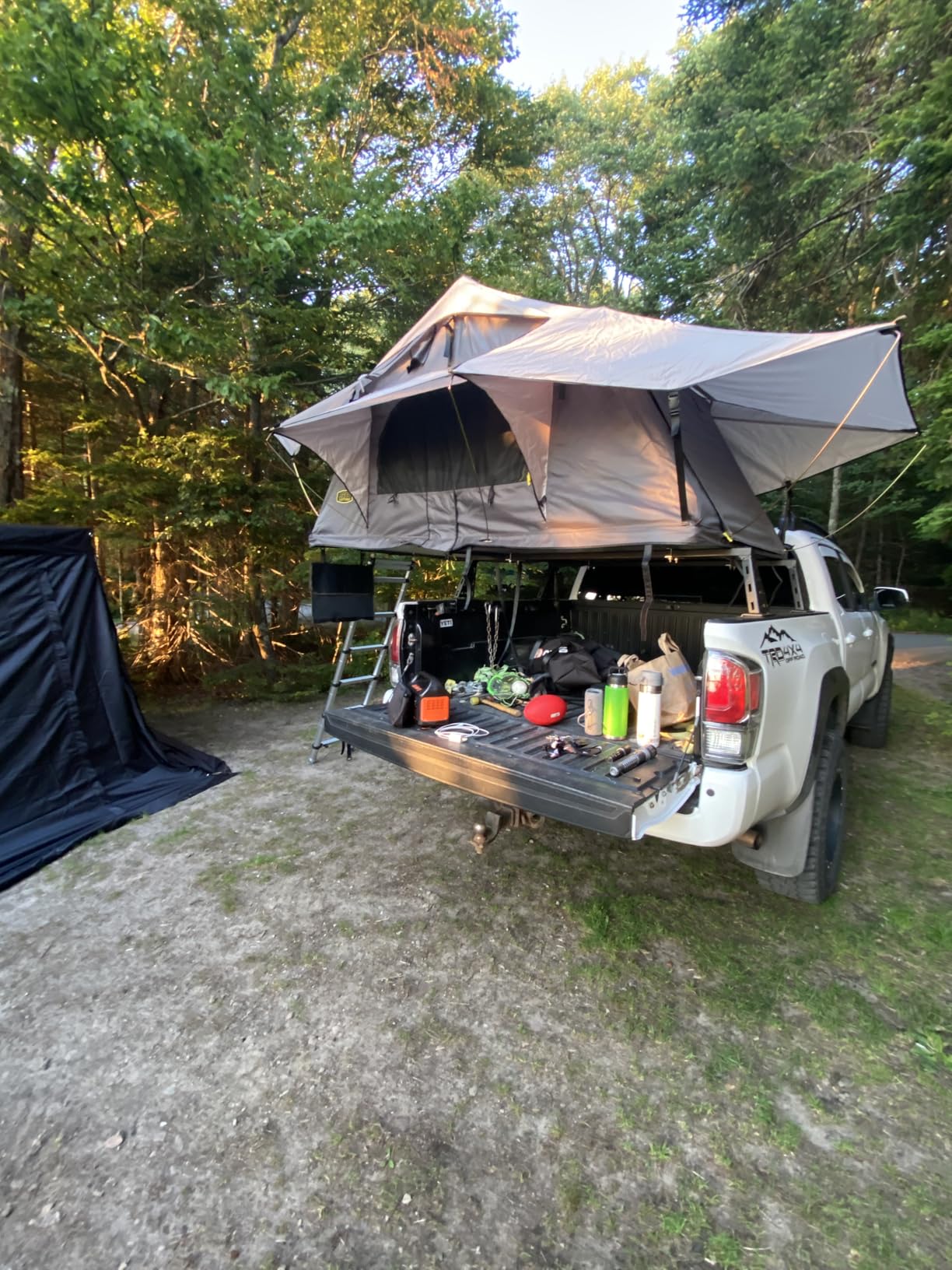 SmittyBilt Overland GEN2 Tent STD - SB2583 customer photo 2