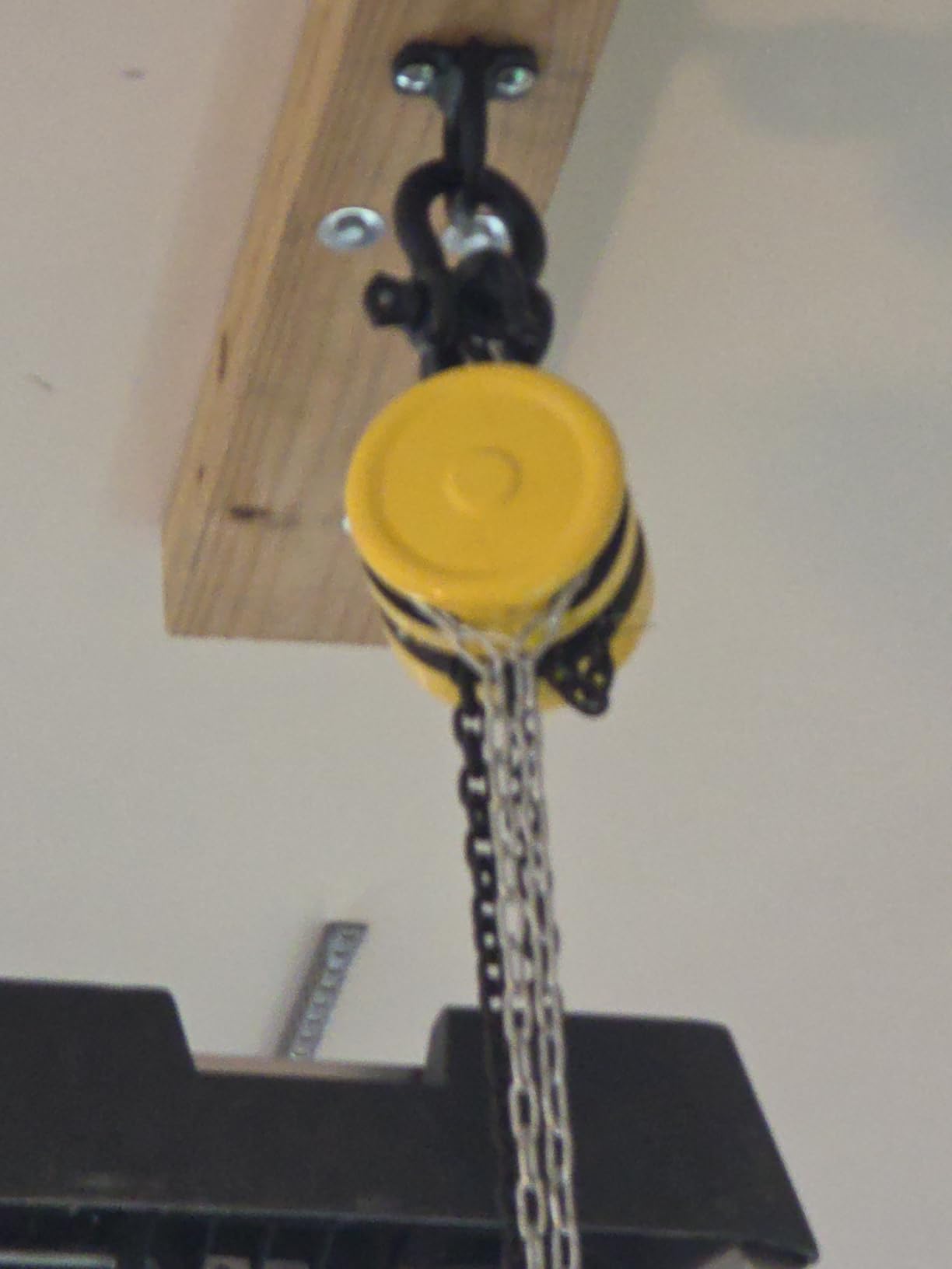 SPECSTAR Hand Chain Hoist 2 Ton 4400 Lbs Capacity 10 Feet with 2 Heavy Duty Hooks, Manual Chain Fall for Warehouse Building Automotive Machinery Black customer photo 1