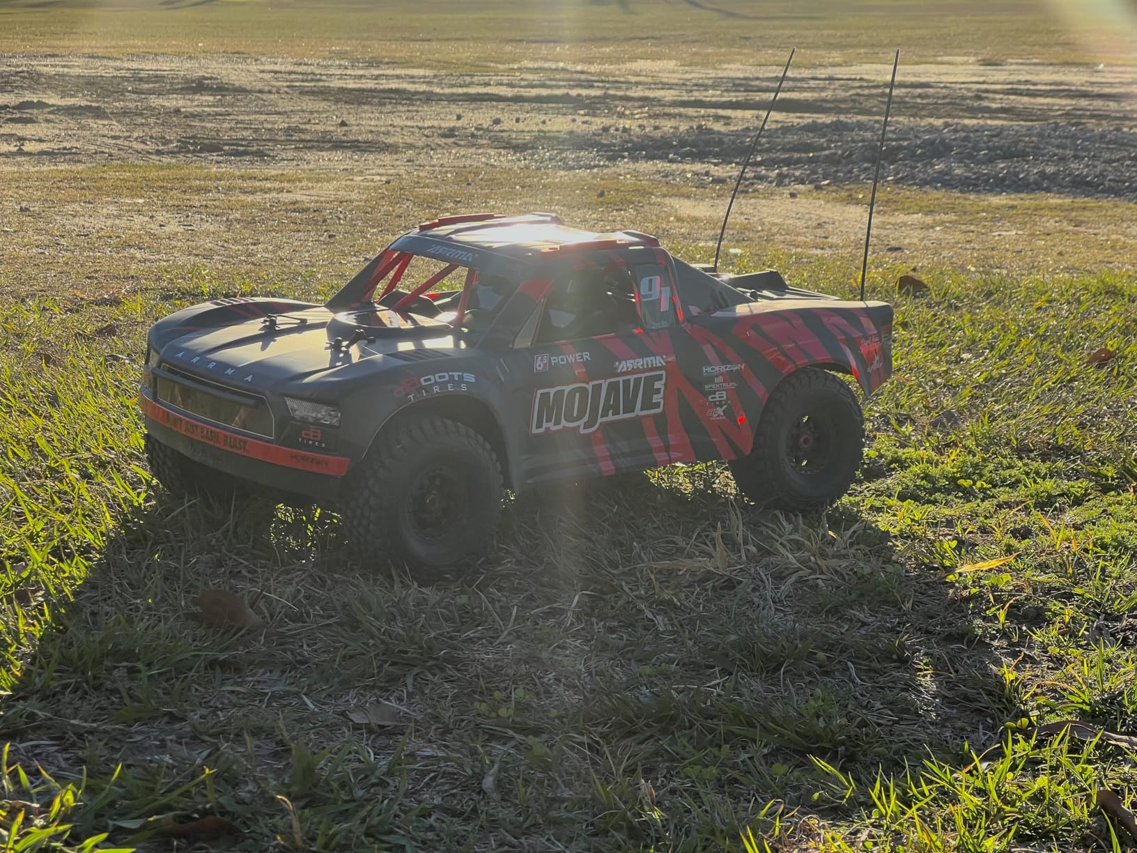 Arrma RC Truck 1/7 Mojave 6S V2 4WD BLX Desert Truck with Spektrum Firma RTR, Red/Black, ARA7604V2T2 customer photo 1