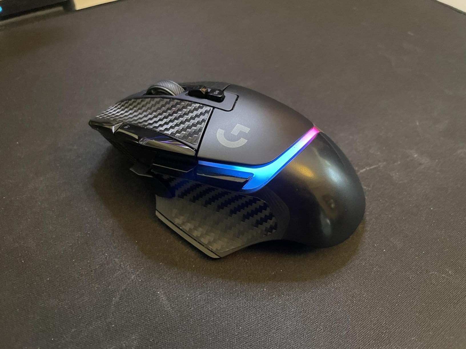 Logitech G502 X Plus Wireless Gaming Mouse: Optical Switches, LIGHTSYNC RGB, 13 Buttons, Infinite Scroll Toggle, Up to 130hr Battery, USB-C, PowerPlay Wireless Charging - Black customer photo 1