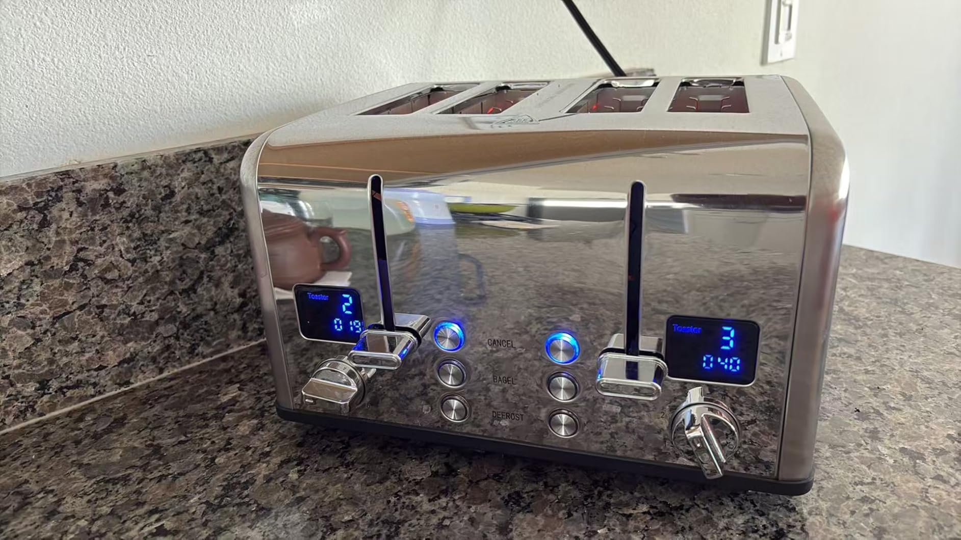 CUSIMAX Stainless Steel 2 Slice Toaster with LED Display, Extra-wide Slots, 6 Browning Settings, Cancel/Bagel/Defrost, Removable Crumb Tray, Silver customer photo 1