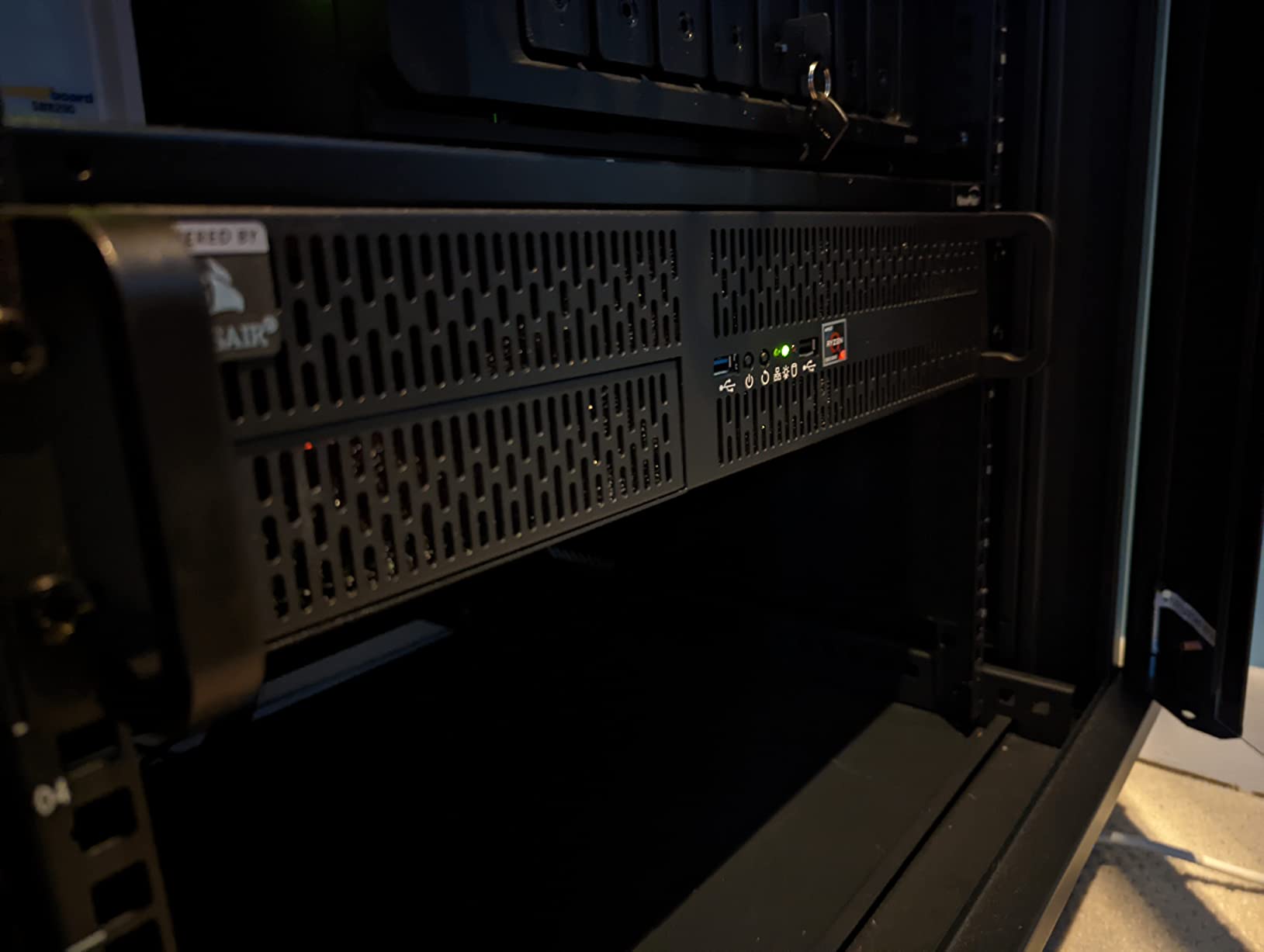 Rosewill 2U Server Chassis Rackmount Case | 4 x 3.5 HDD Bays | Micro-ATX Compatible | 3 x 80mm PWM Fans | 2 x USB 3.0 | RSV-Z2600U customer photo 2