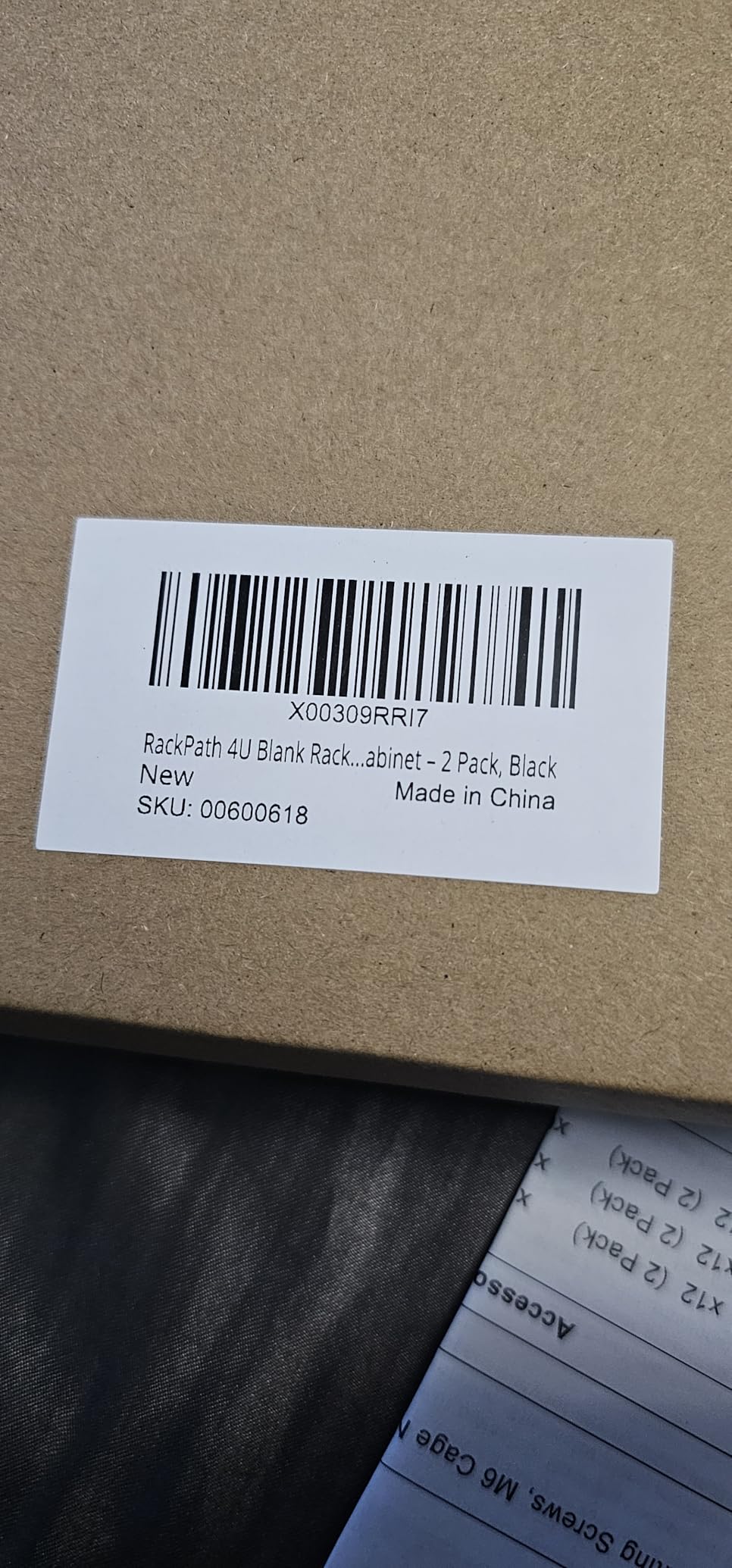 RackPath 4U Blank Rack Mount Panel Spacer for 19in Server Rack Enclosure or Network Cabinet – 2 Pack customer photo 1