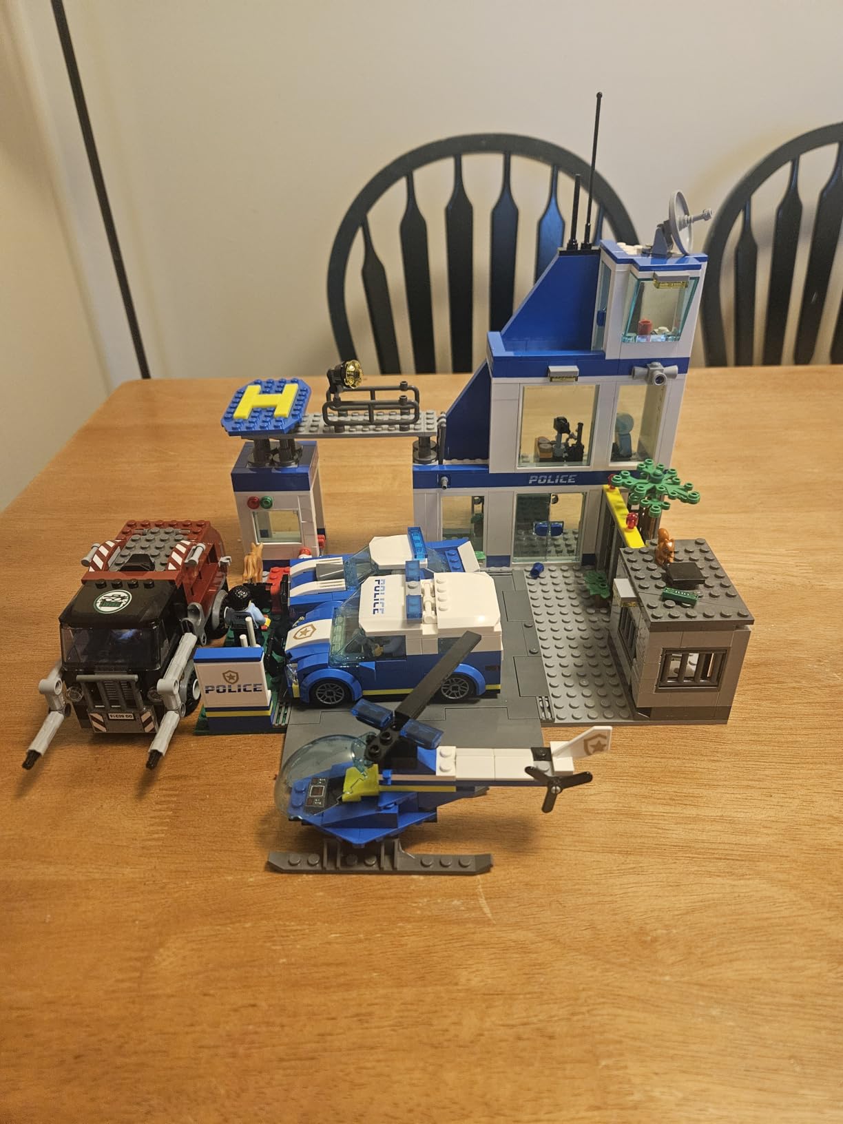 LEGO City Police Station with Van, Garbage Truck & Helicopter Toy 60316, Gifts for 6 Plus Year Old Kids, Boys & Girls with 5 Minifigures and Dog Toy customer photo 1