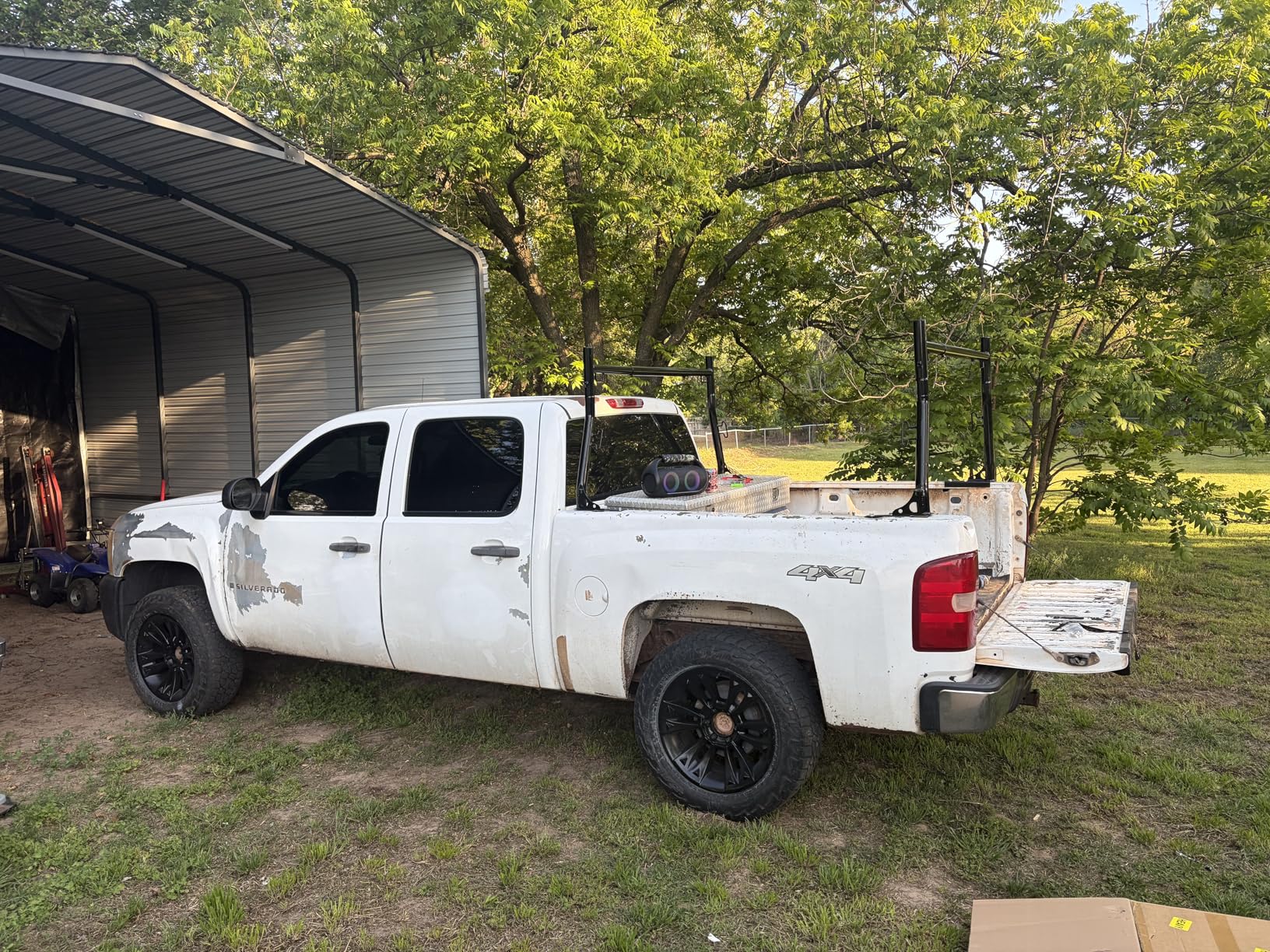 Truck Ladder Rack, 800 lbs Capacity Extendable Ladder Rack for Truck, Universal Adjustable Pickup Truck Bed Ladder Rack, Heavy Duty Steel Construction, No Drilling Required customer photo 1