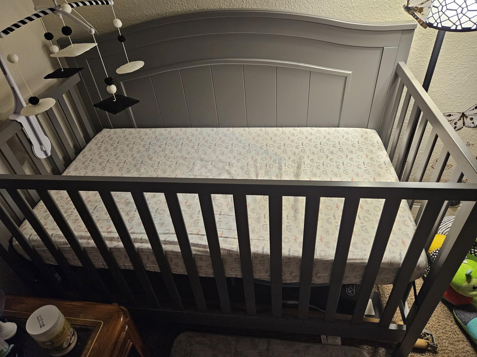 Oxford Baby North Bay 4-in-1 Convertible Crib, Snow White, GreenGuard Gold Certified customer photo 1