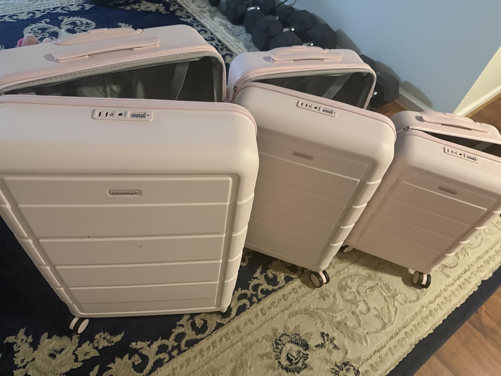 Full PC Hardshell Luggage Sets, 20/24/28 In Suitcase with TSA Lock & Spinner Wheels, Lightweight Durable Travel Luggage customer photo 1