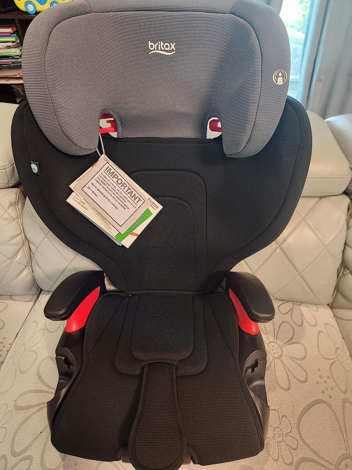 Britax Highpoint Backless Belt-Positioning Booster Seat - SafeWash Black Ombre customer photo 1
