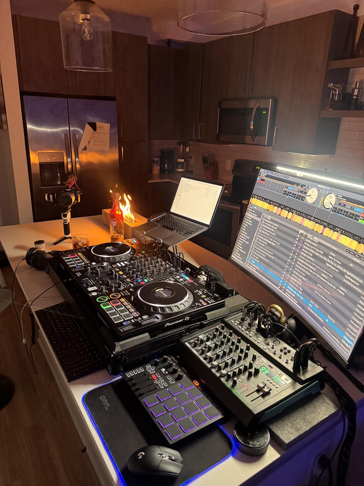 Odyssey 810318 Compatible with Pioneer XDJ-RX3, Industrial Board Flight Case customer photo 2