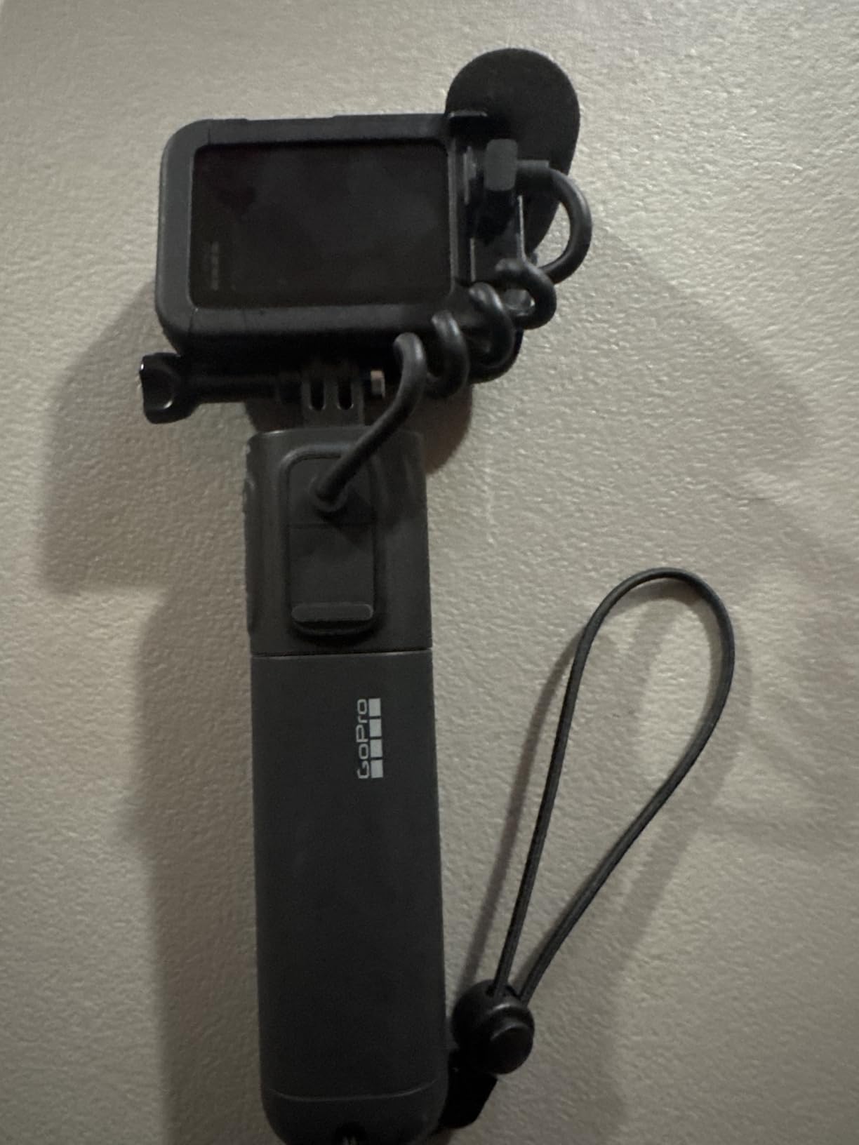 GoPro Volta - External Battery Grip/Tripod/Remote - Official GoPro Accessory customer photo 1