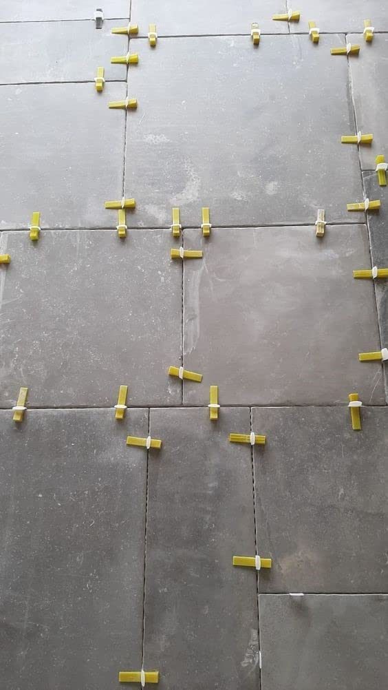 BAUMFEUER Tile Leveling System with Tile Plier and Rubber Mallet, 1000 Piece Tile Spacers Clips and 200 Piece Reusable Wedges, Tile Leveler Tool Set for Tile and Stone Installation (1/16 Inch) customer photo 2