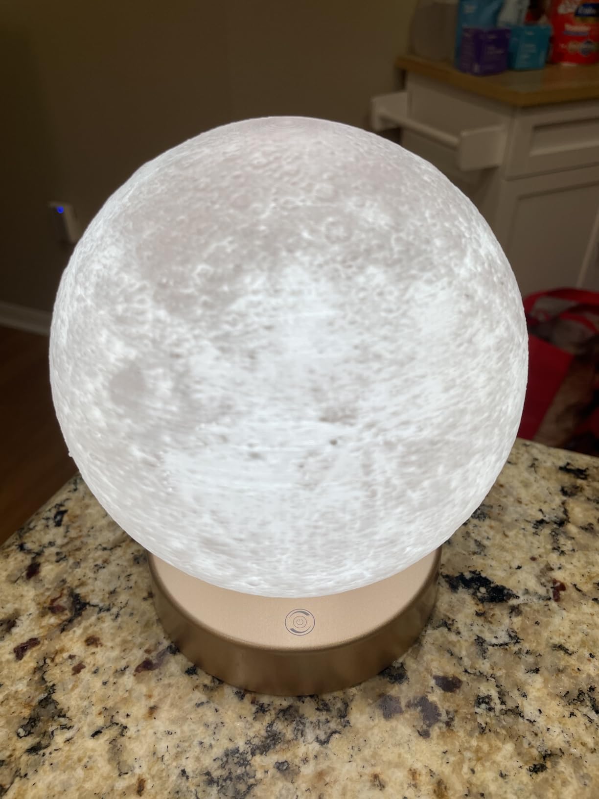 Doraubia Light Therapy Lamp, 10000 Lux Sun Lamp with 3 Color Temperatures, Stepless Brightness, Timer & Memory Function, Happy Sunlight Lamp, Full Spectrum Light with Remote Control customer photo 2